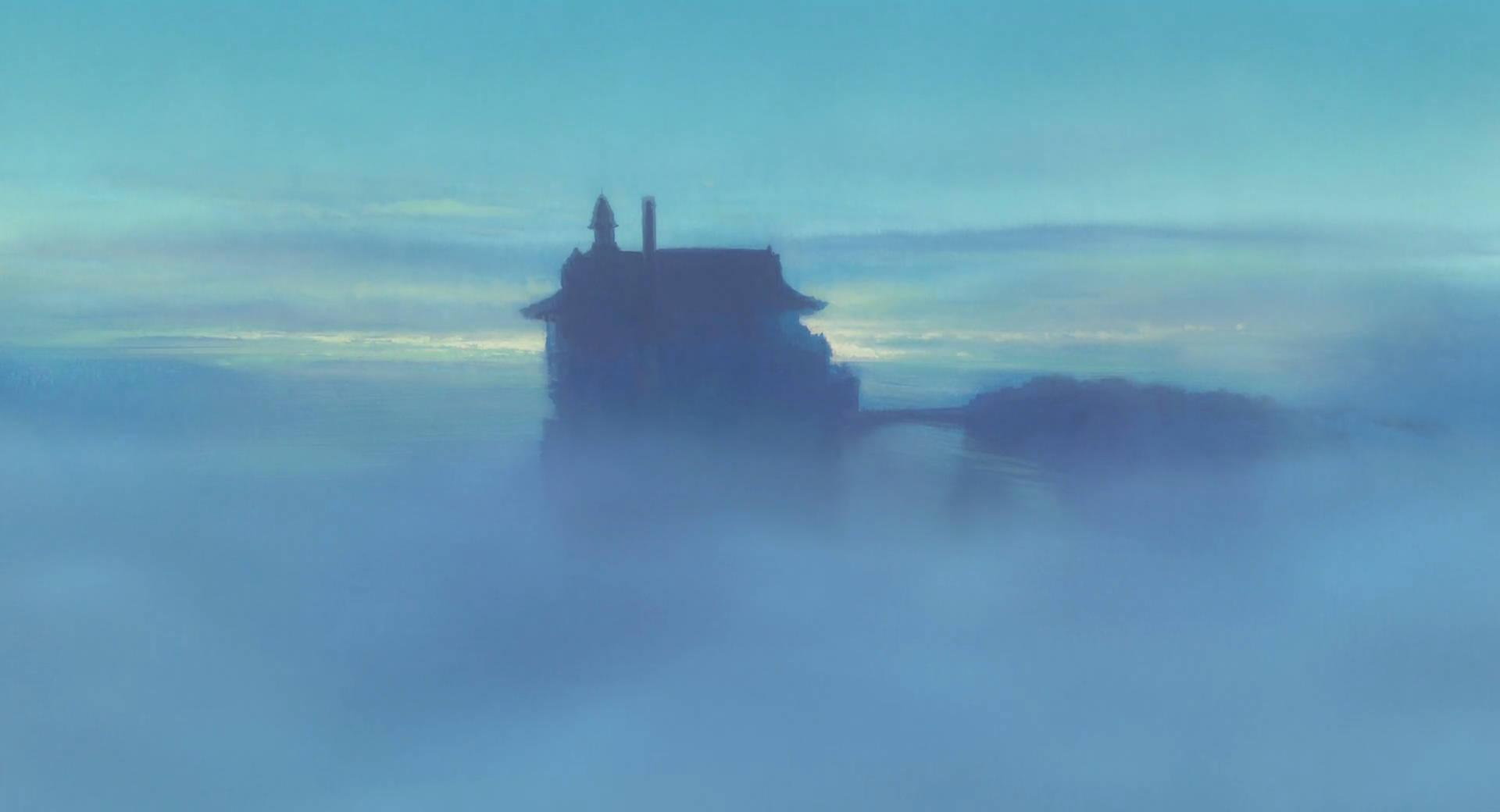 黎明時分從雲層中升起的寺廟，帶有柔和的藍色調。