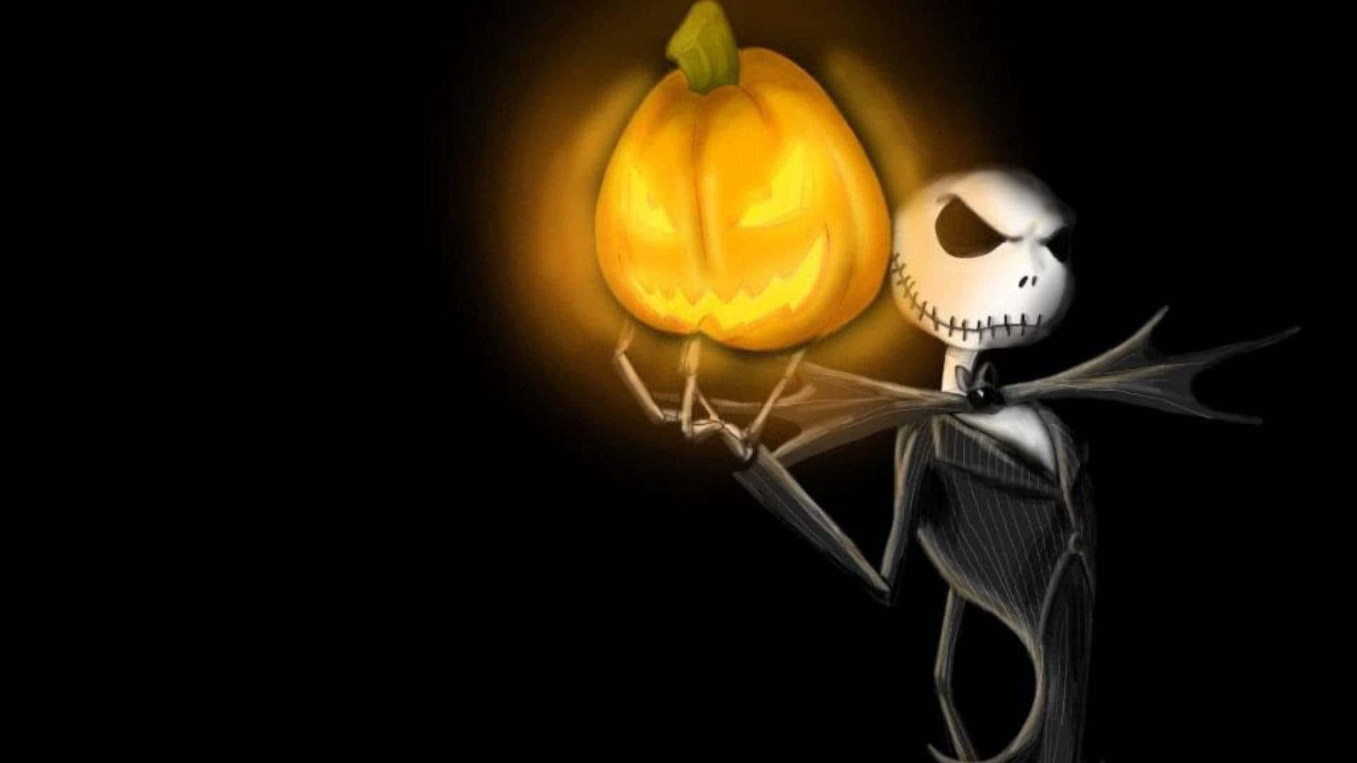 Jack Skellington 在黑暗中手持發光的傑克南瓜燈。