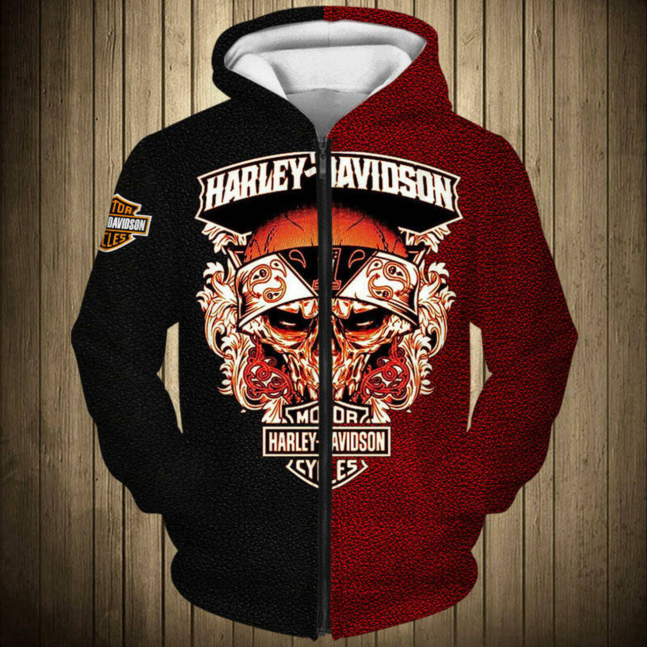 印有哈雷戴維森標誌的夾克 壁紙 — 一件黑紅色嘅Harley-Davidson連帽衫，上面有骷髏圖案，掛喺木牆上。