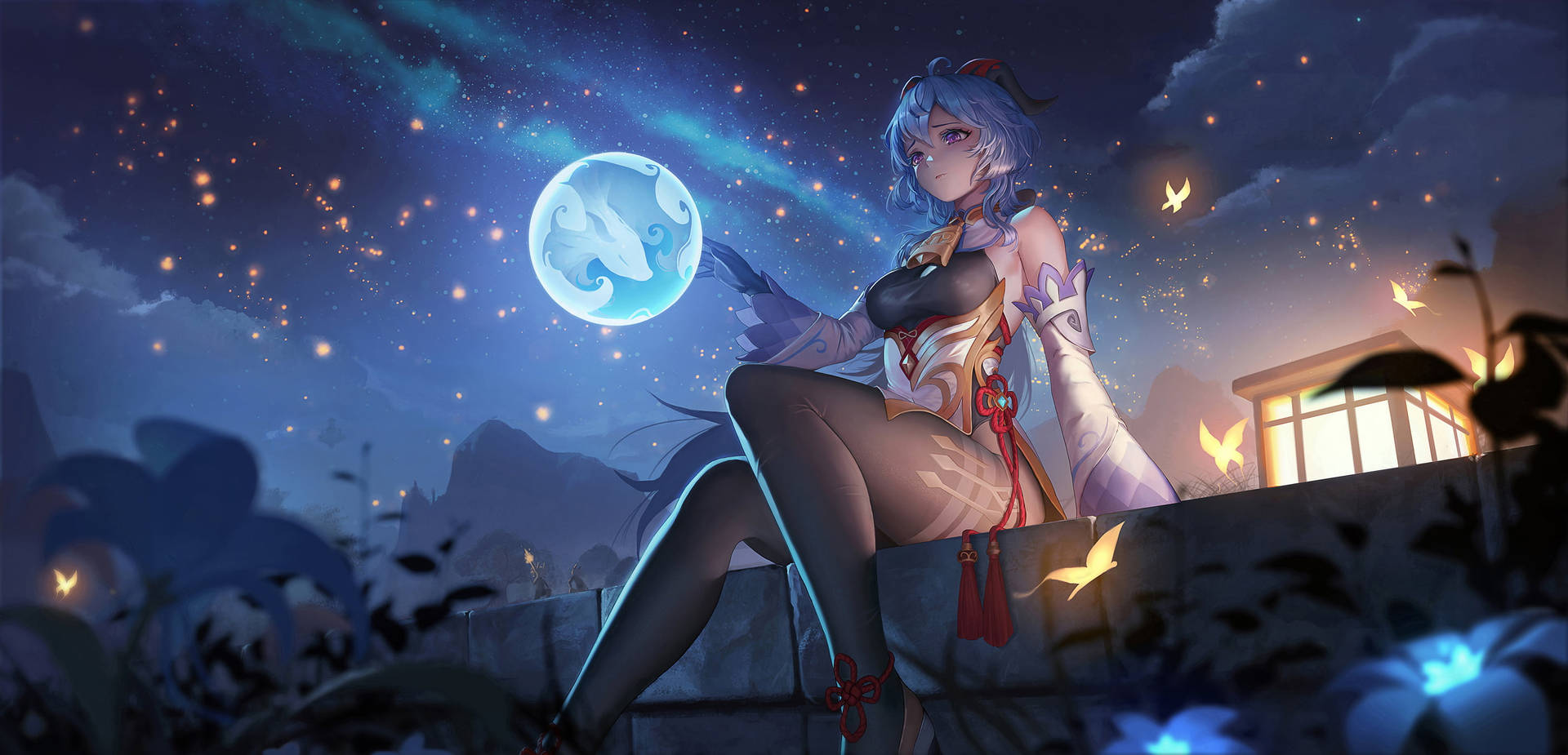 藍髮動漫女孩夜晚拿著發光球體，有螢火蟲和燈籠。