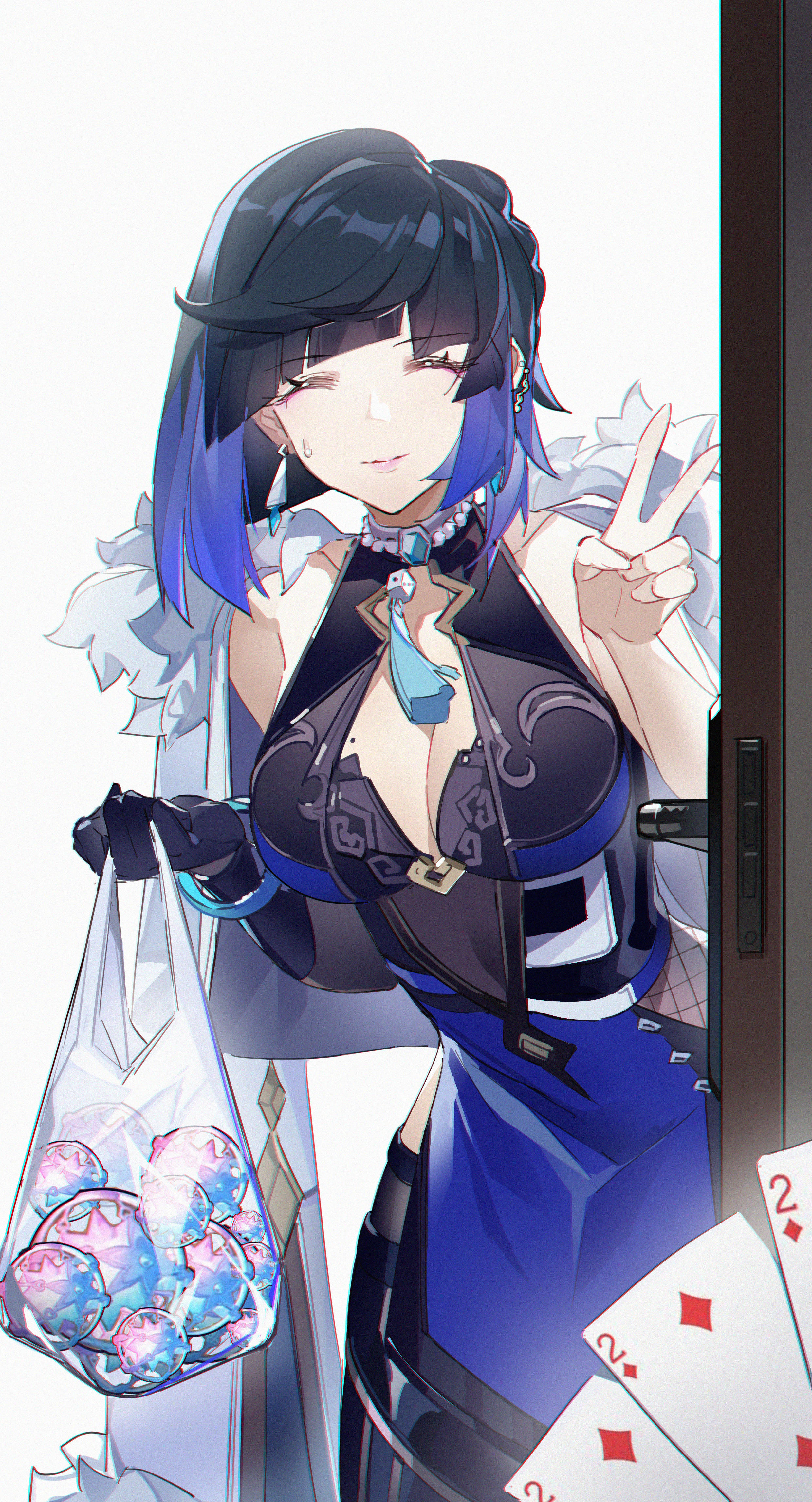 原神葉蘭比心可愛壁紙 壁紙 — 一個開心的動漫女孩，藍色頭髮，黑色服裝，拿著一袋發光球體，在門口附近比出和平手勢。