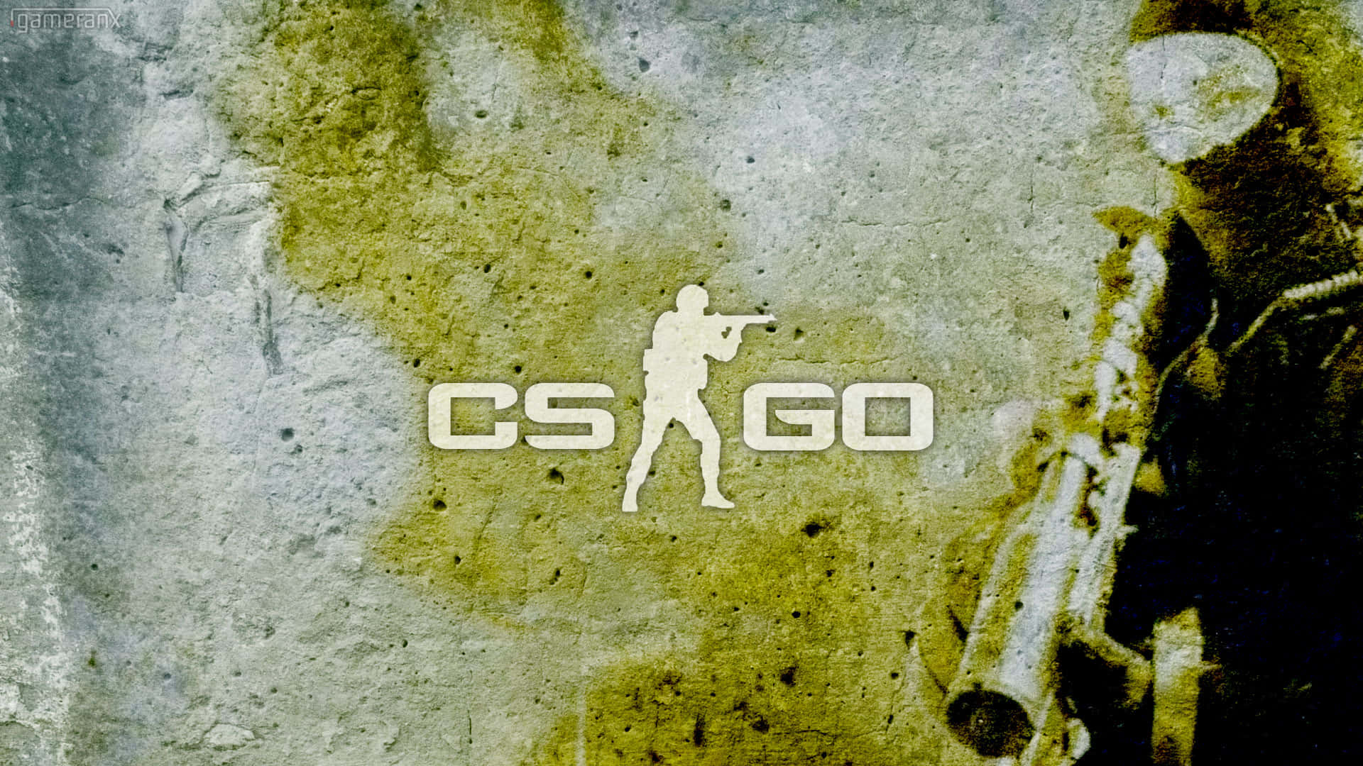 CS GO標誌，帶有士兵剪影和步槍，背景是骯髒的牆壁。