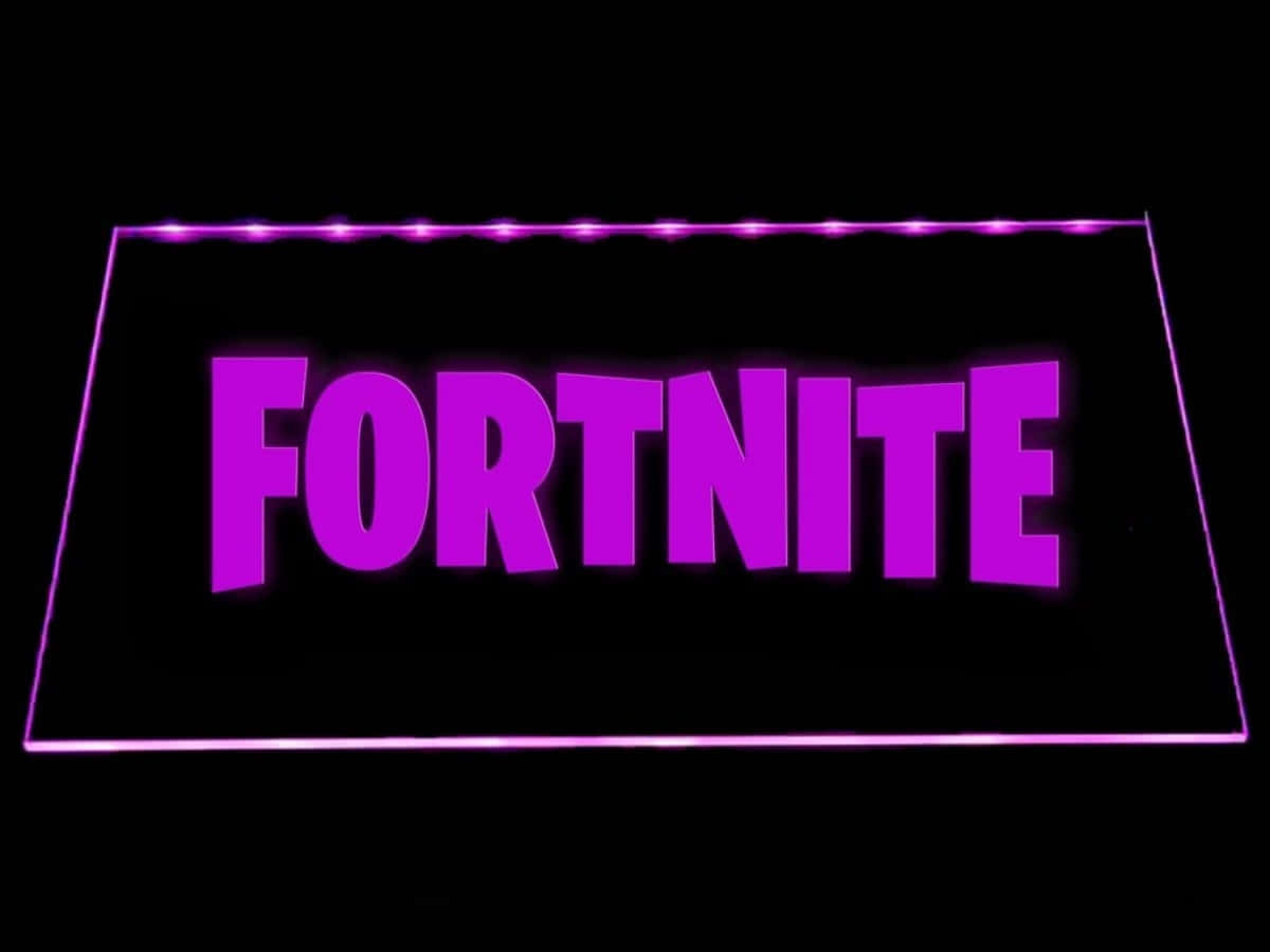 受《Fortnite》啟發的酷炫粉絲設計 壁紙 — 「FORTNITE」一詞在漆黑背景上，以發光的矩形框內呈現鮮豔的紫色霓虹光芒。