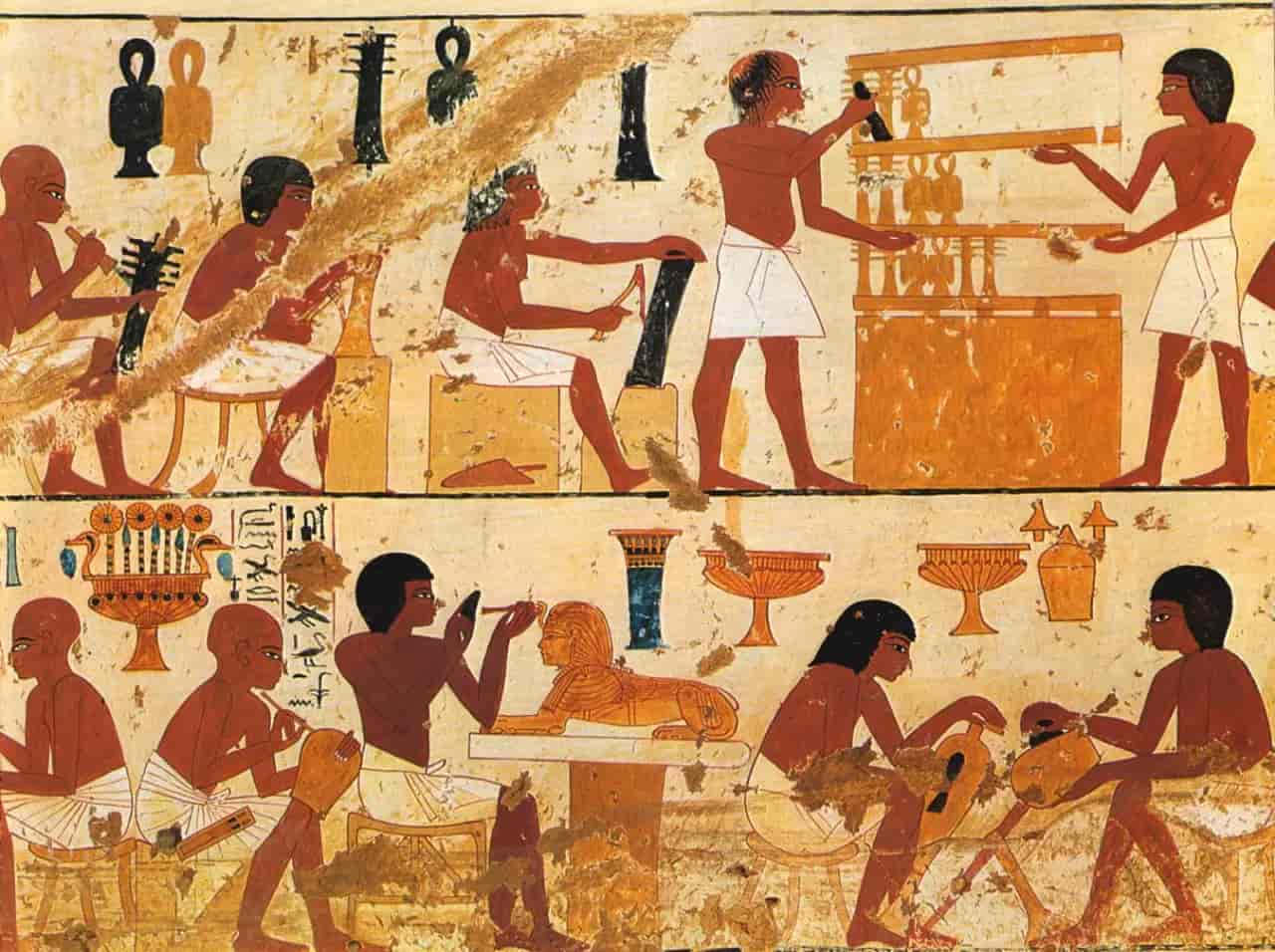Ancient Egypt 桌布 壁紙 — 古埃及墓室壁畫，描繪人物在儀式場景中，帶有象形文字和祭品，背景為風化的赭色。