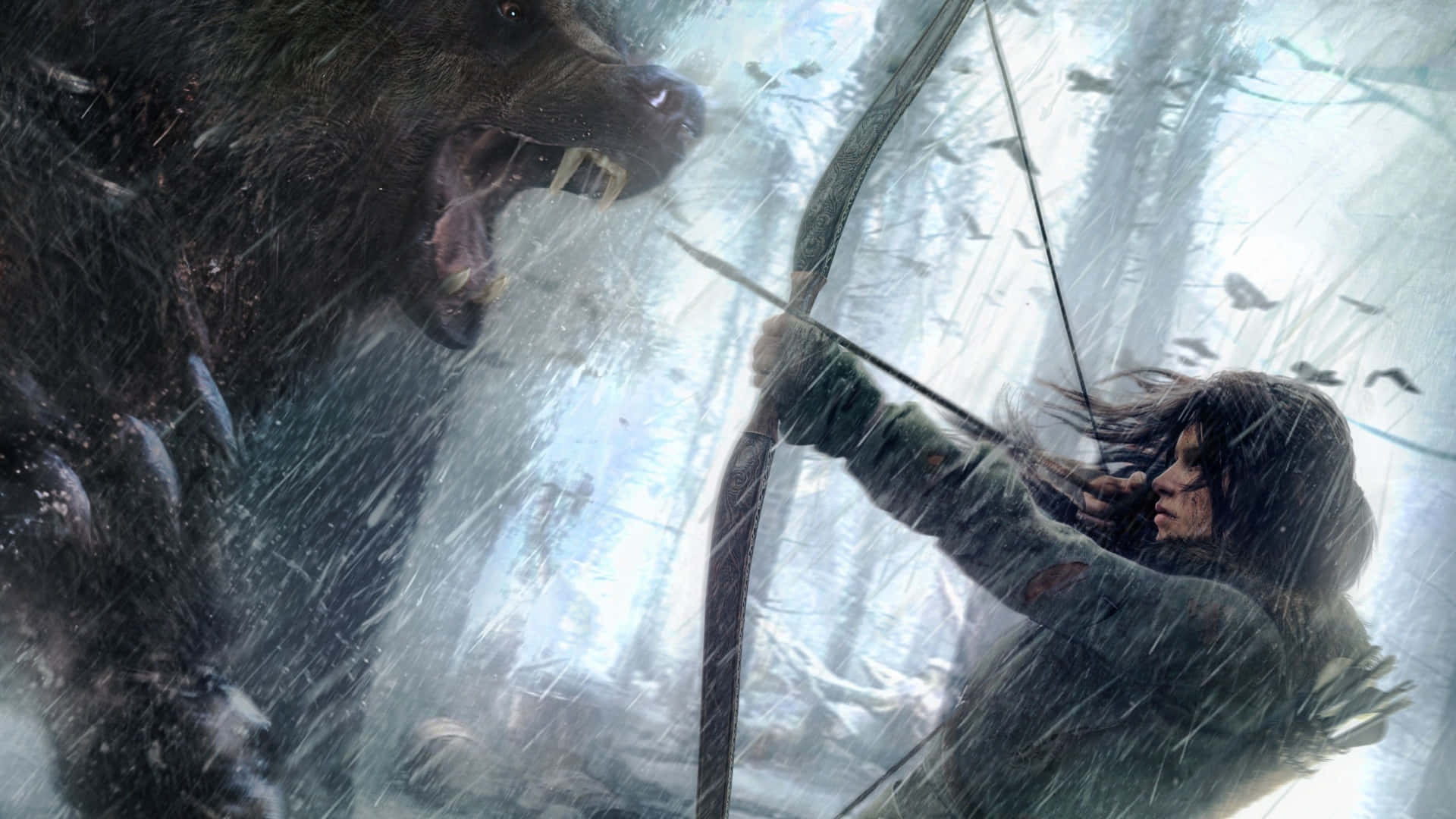 《古墓麗影：崛起》勞拉·克勞馥雨中射箭對抗野獸背景 1920x1080 壁紙 — 一名女子手持弓箭，在雪地森林中面對一隻咆哮的熊，雪花在他們周圍飛舞。