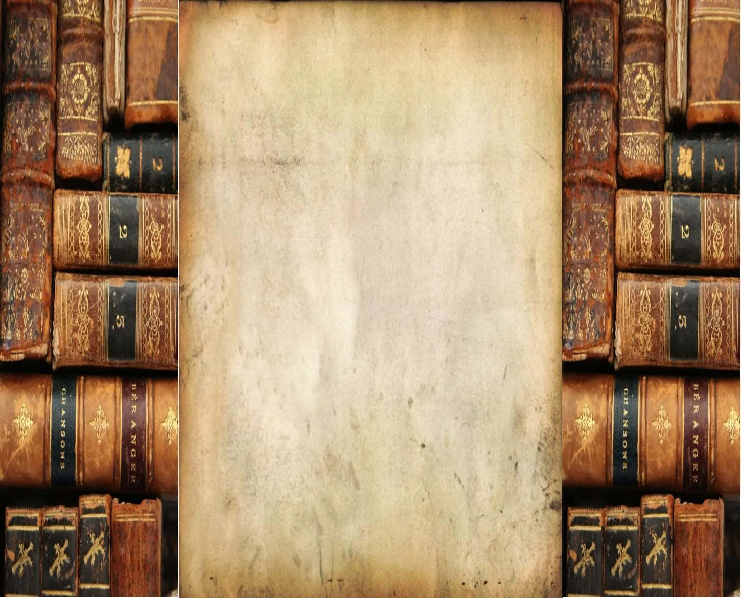 古老而永恆的歷史 壁紙 — 一張陳舊的空白羊皮紙頁，被一排排帶有金色浮雕裝飾的華麗皮革裝訂復古書籍所環繞。