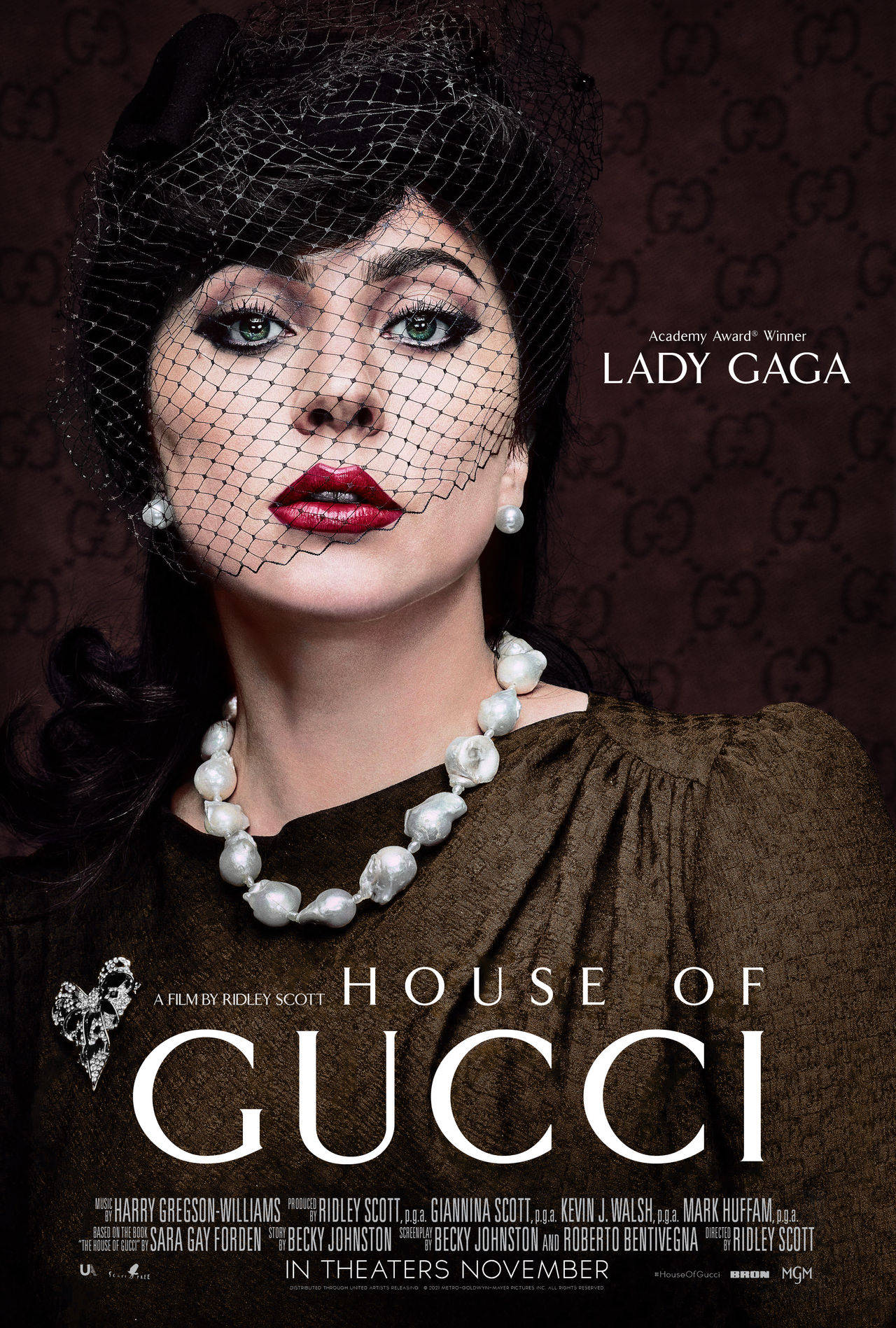 Lady Gaga 在 Gucci 電影海報中戴著面紗和珍珠。 — 古奇家族 壁紙