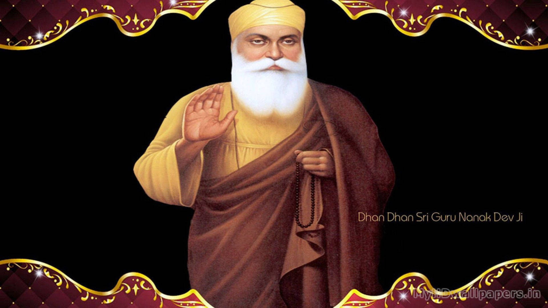 guru nanak dev ji 桌布 壁紙 — 古魯納納克·德夫·吉的莊嚴肖像，白鬍鬚和黃色頭巾，在黑色背景上做出和平手勢，周圍環繞著華麗的栗色和金色邊框。
