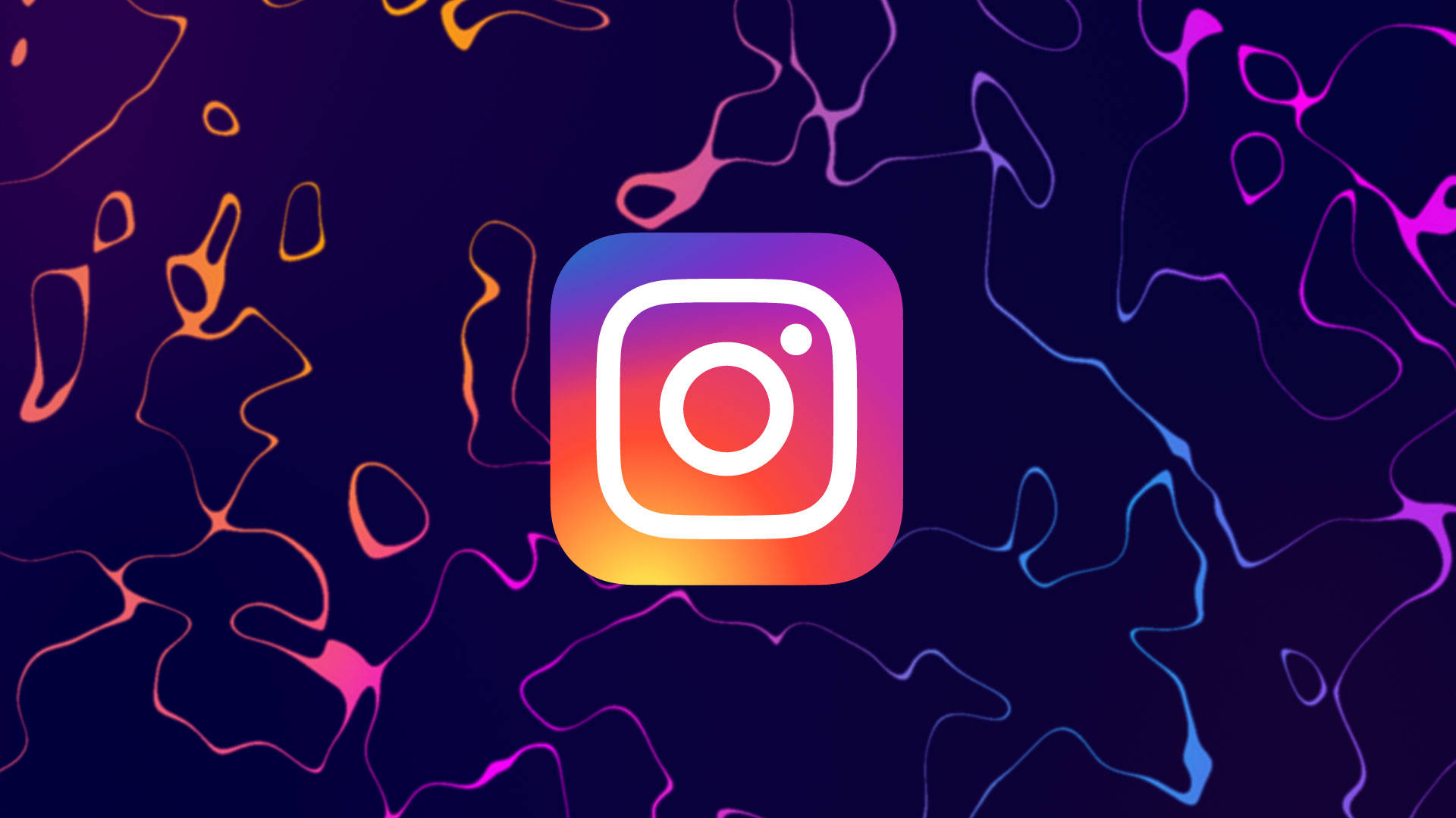 可愛 Instagram 背景配彩色煙霧 壁紙 — Instagram 標誌居中於深色背景上，帶有發光的霓虹橙色、紫色和藍色抽象液體漩渦。