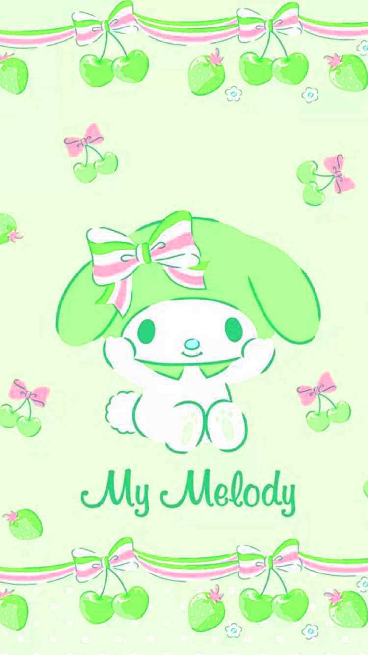 My Melody角色，綠色耳朵和粉紅色蝴蝶結，被櫻桃和草莓環繞。