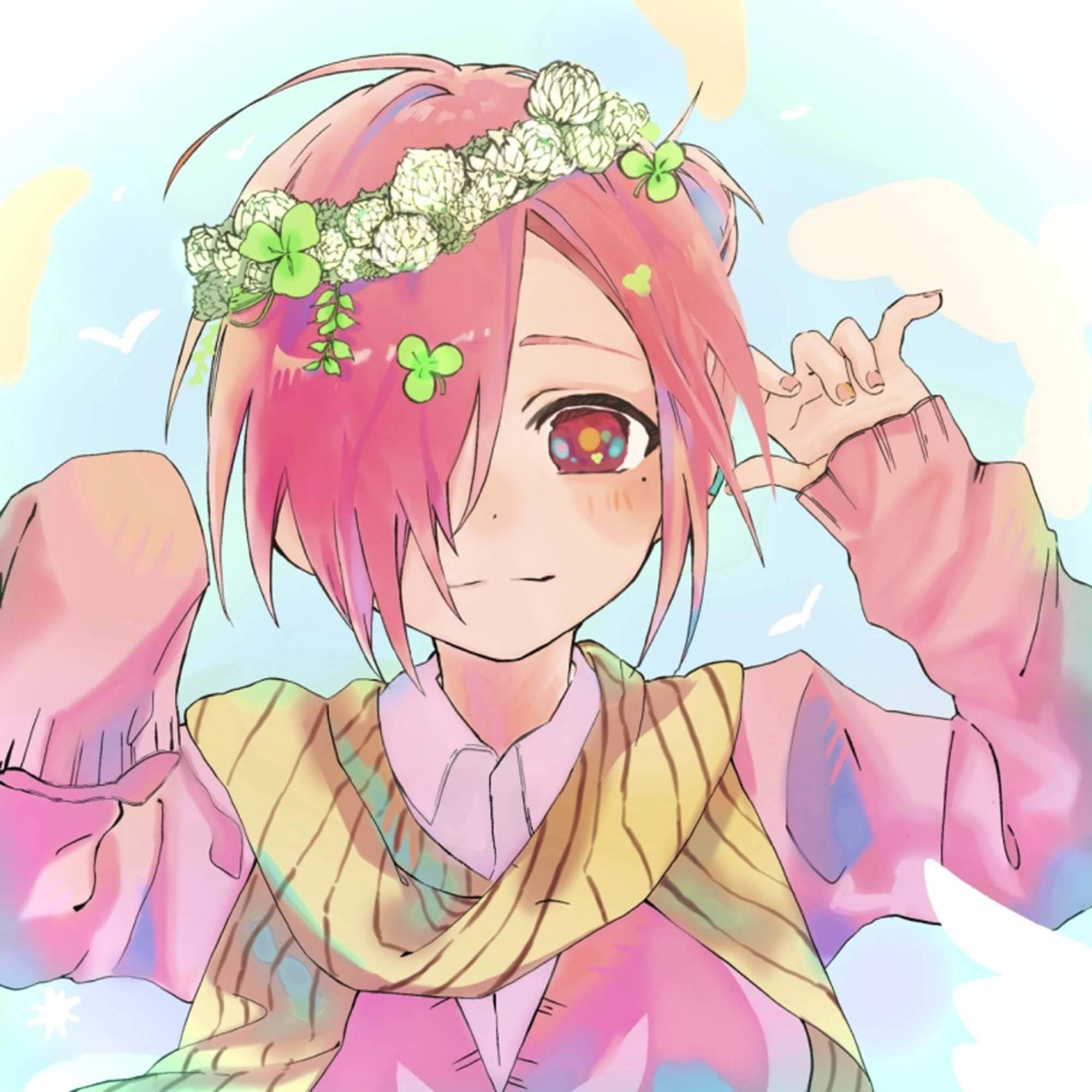 可愛三葉 Sousuke 壁紙 — 一個開心的動漫女孩，粉紅色頭髮和花冠，在柔和粉彩天空下微笑並做出和平手勢。