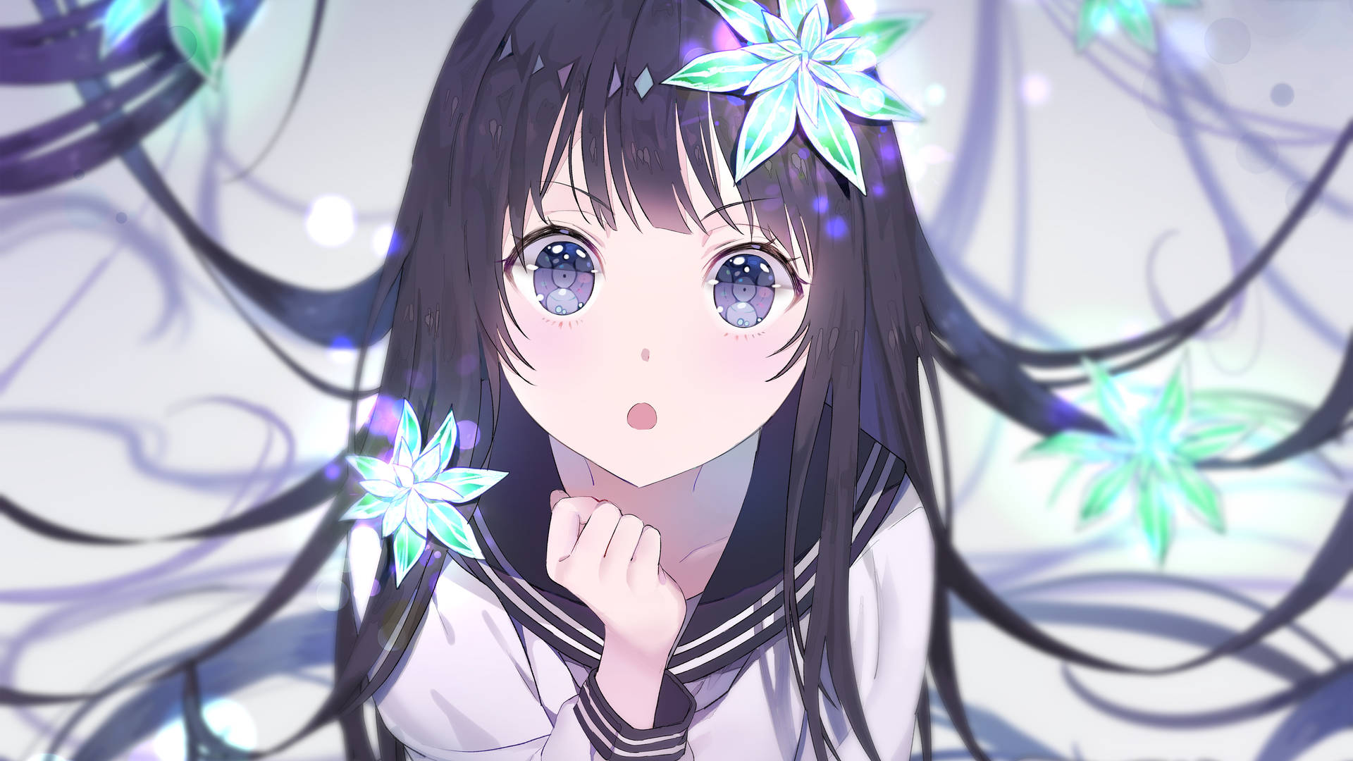 頭髮上有發光花朵的動漫女孩看起來很驚訝。