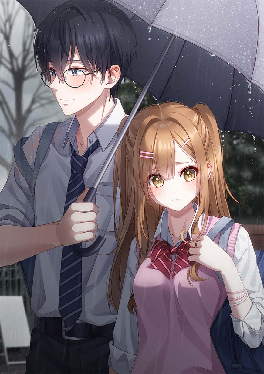 動漫情侶在雨中共享雨傘，穿著校服。