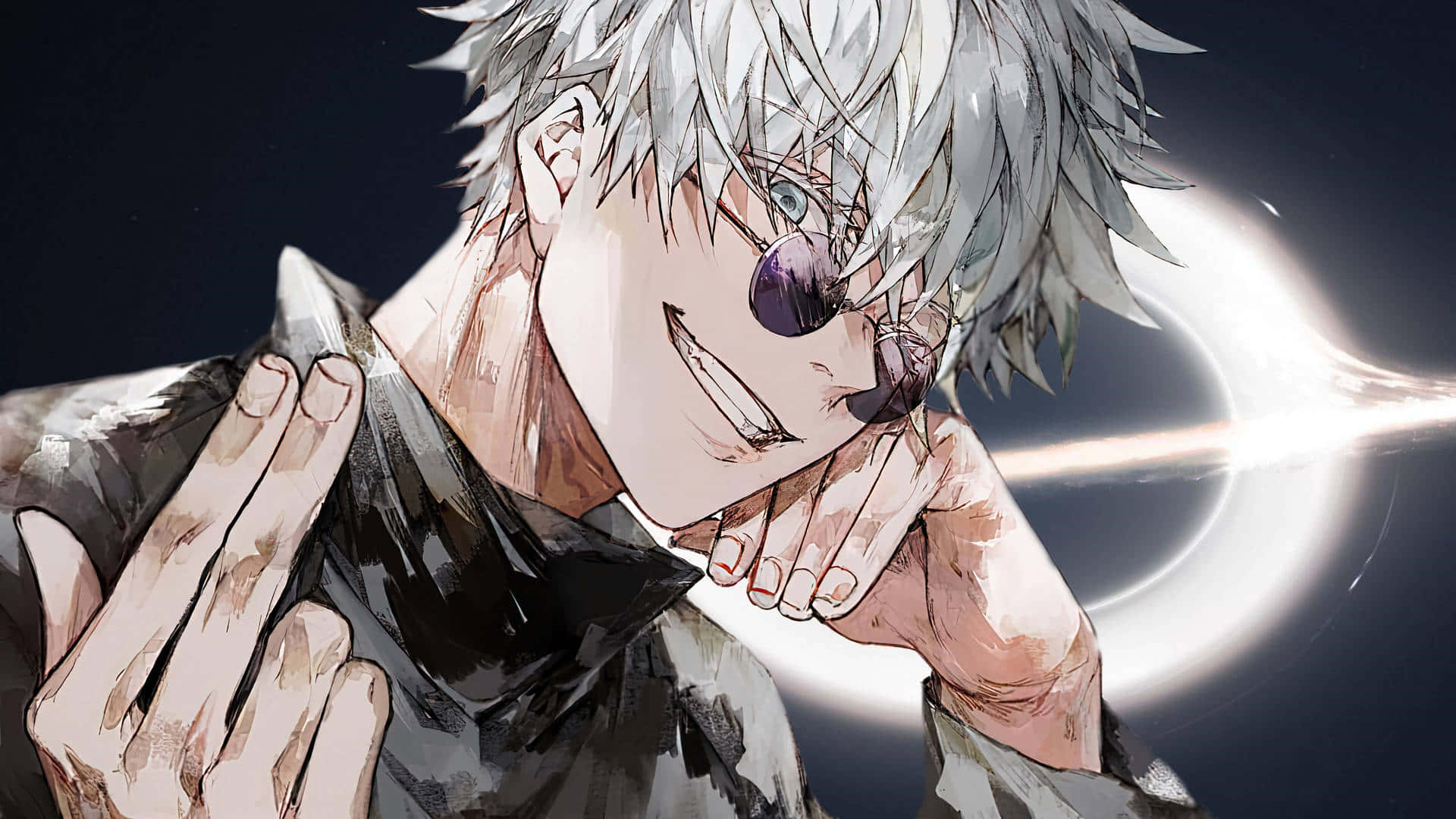 可愛動漫男孩開心玩耍 壁紙 — 一位銀髮動漫角色，一隻眼睛被紫色鏡片遮蓋，微笑著拿著他的外套，背景是發光的宇宙環。