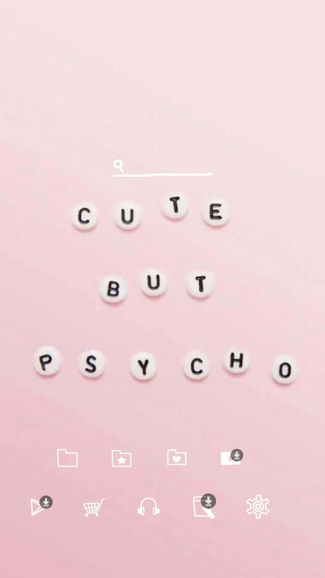 粉紅色背景上，白色字母瓷磚拼出 cute but psycho，排列成金字塔形。