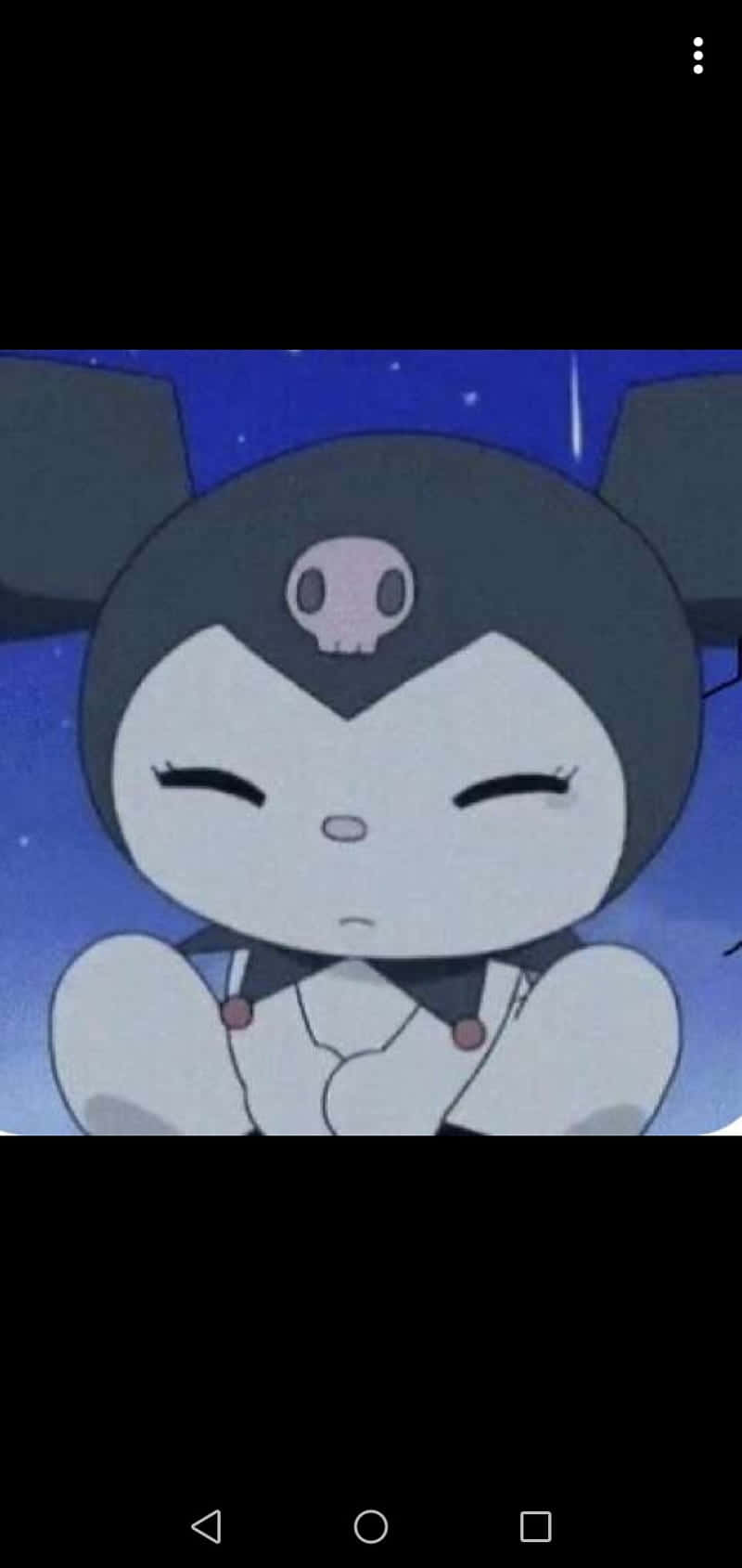 帶有骷髏標誌的動漫角色在星空下睡覺