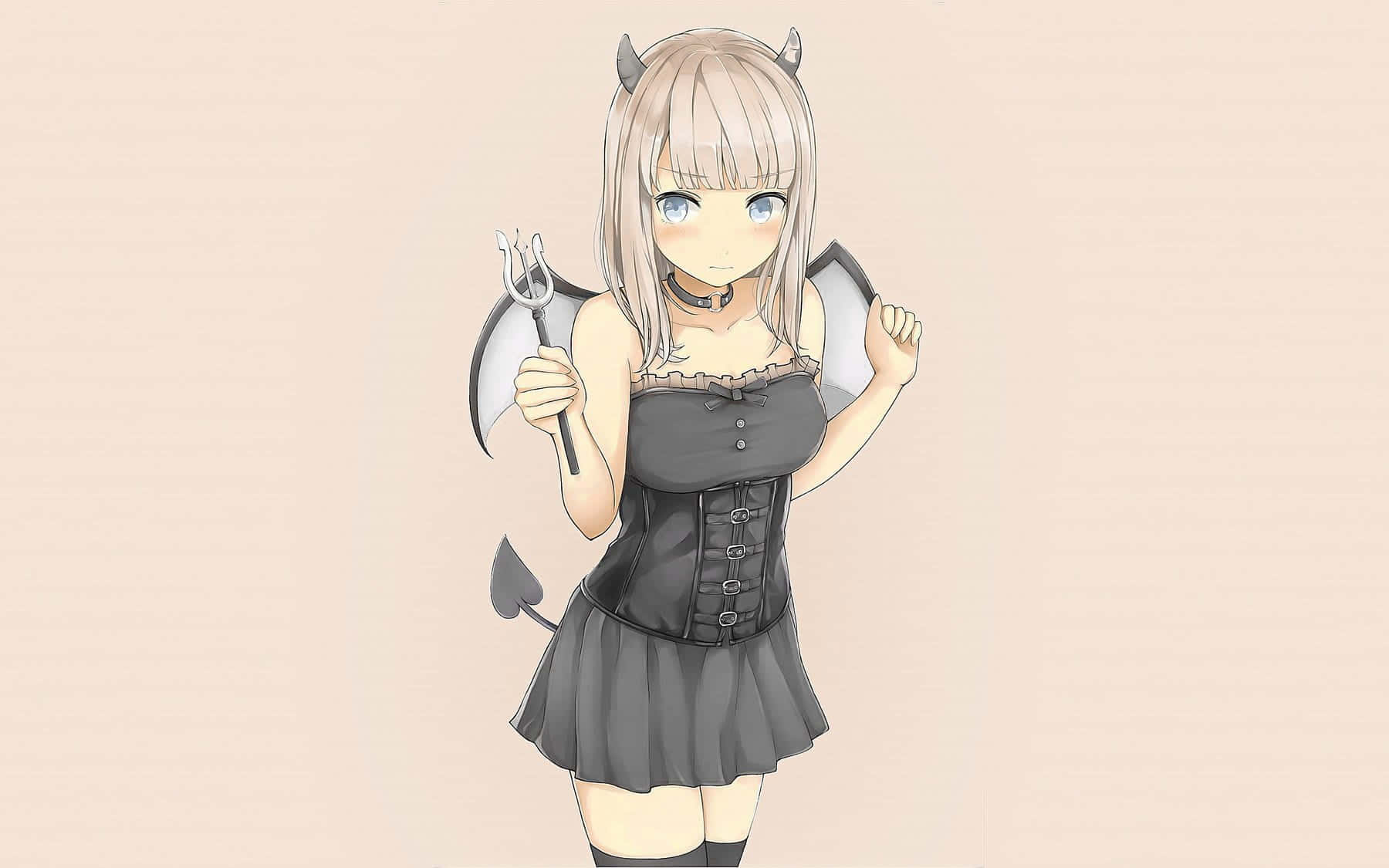 動漫女孩裝扮成惡魔，有角、翅膀和三叉戟
