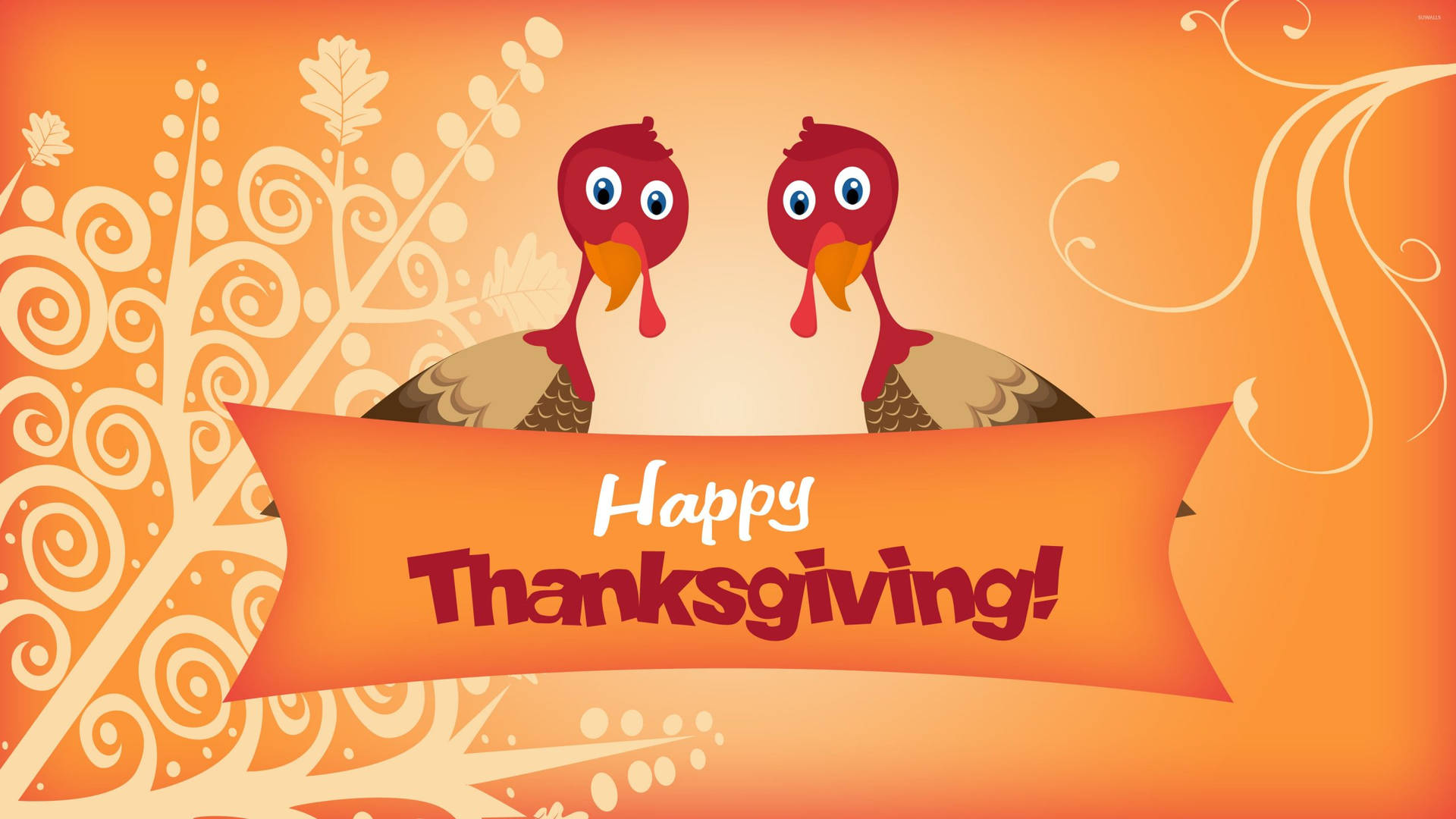 兩隻卡通火雞在帶有漩渦的橙色背景上舉著一個「Happy Thanksgiving」橫幅。