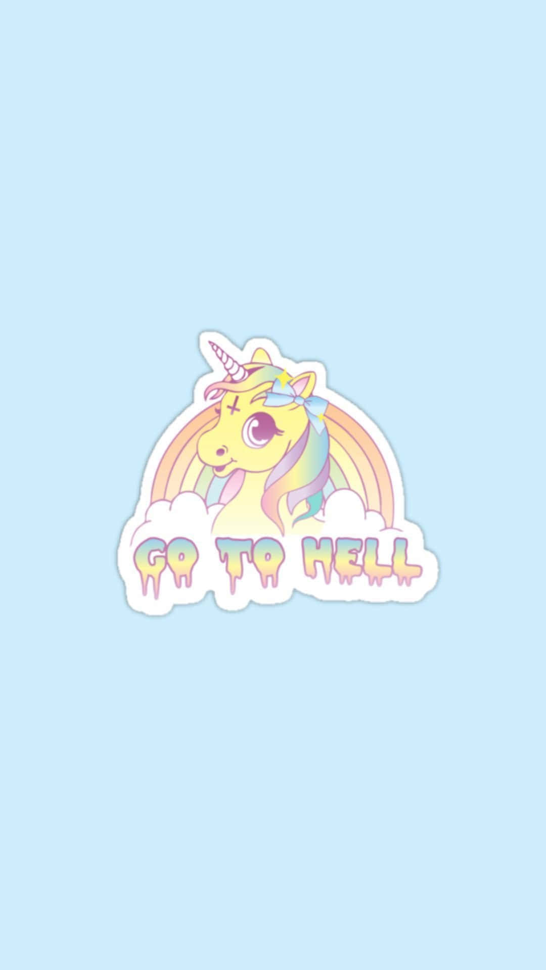 一個卡通獨角獸貼紙，帶有彩虹鬃毛和滴落的「GO TO HELL」文字，在淺藍色背景上。