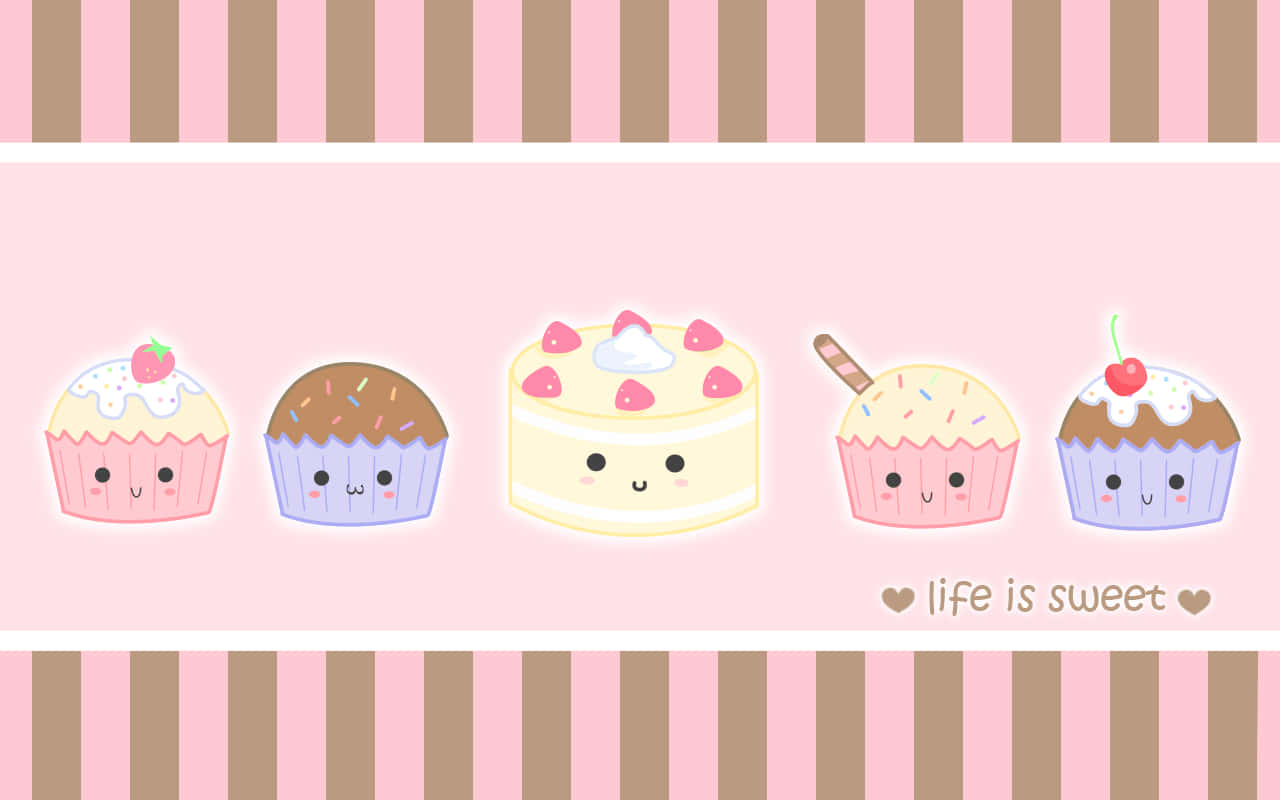 五個微笑的卡通杯子蛋糕和一個蛋糕，帶有「life is sweet」文字。