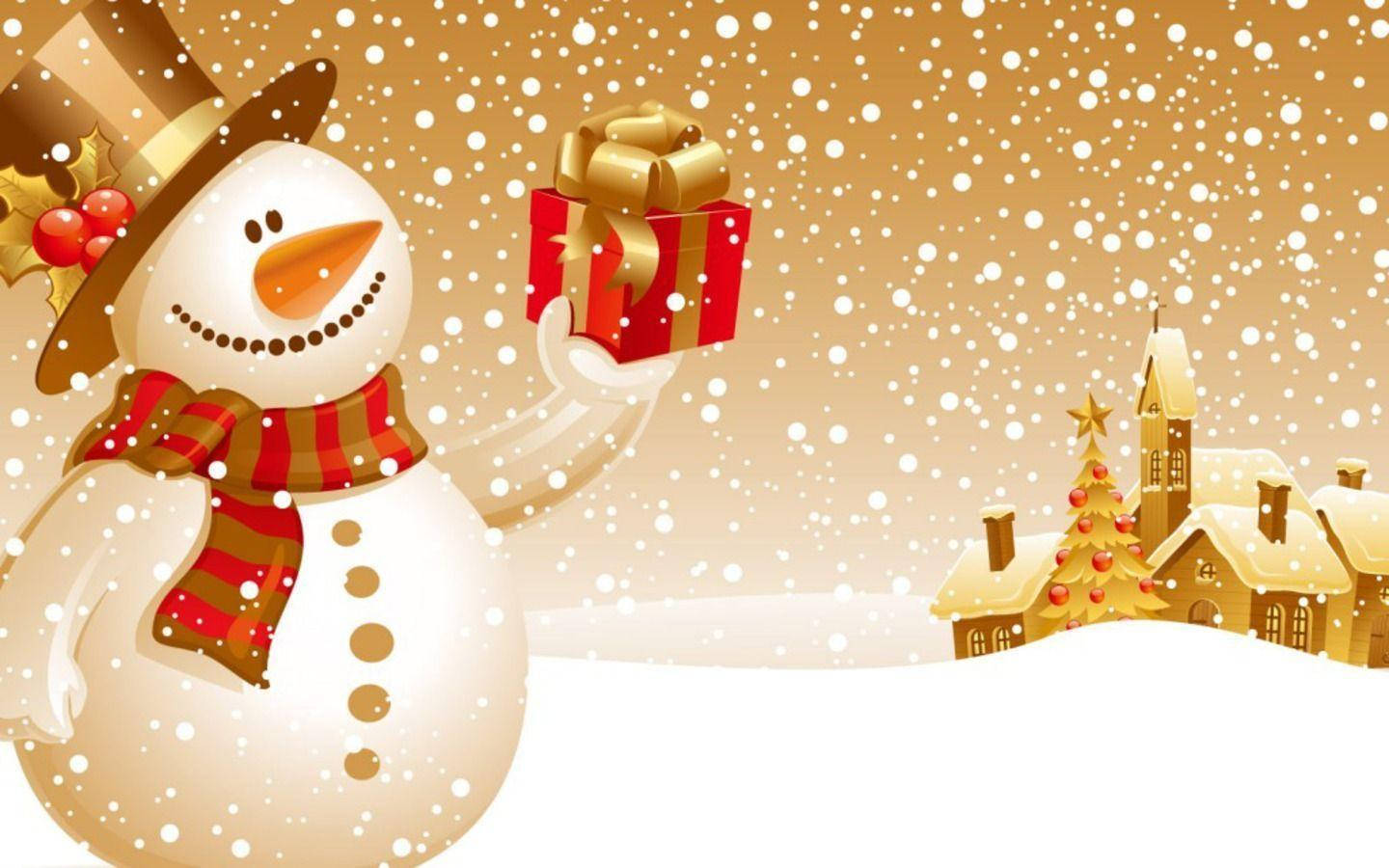 可愛聖誕雪人橫幅 壁紙 — 一個戴著高帽和圍巾的快樂雪人拿著一個紅色禮物盒，雪花飄落在一個有裝飾聖誕樹的舒適村莊上。