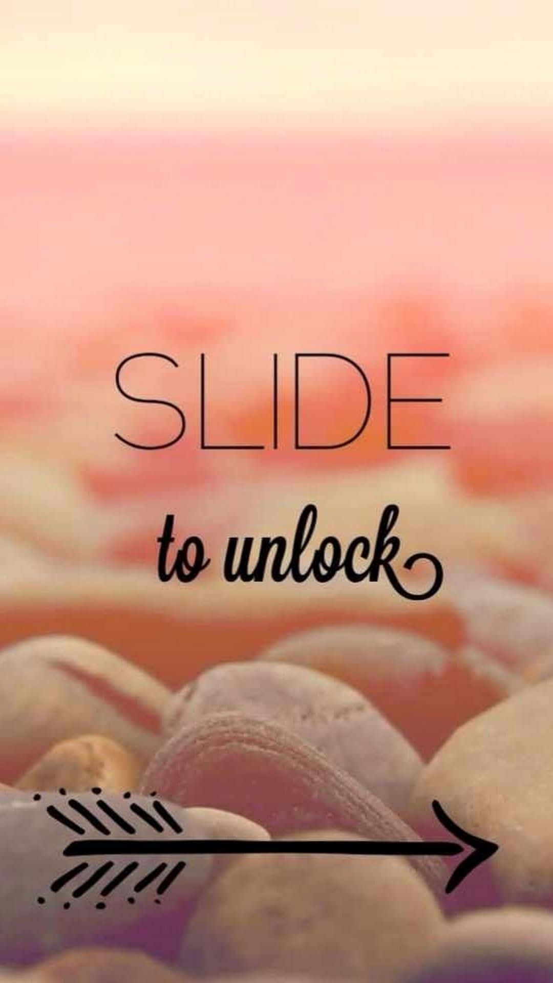 可愛鎖屏：滑開解鎖 壁紙 — 柔和粉紅與蜜桃漸變背景，帶有「SLIDE to unlock」文字和箭頭，置於模糊卵石上。