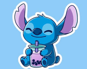 藍色卡通外星人史迪仔開心喝著泡泡茶。