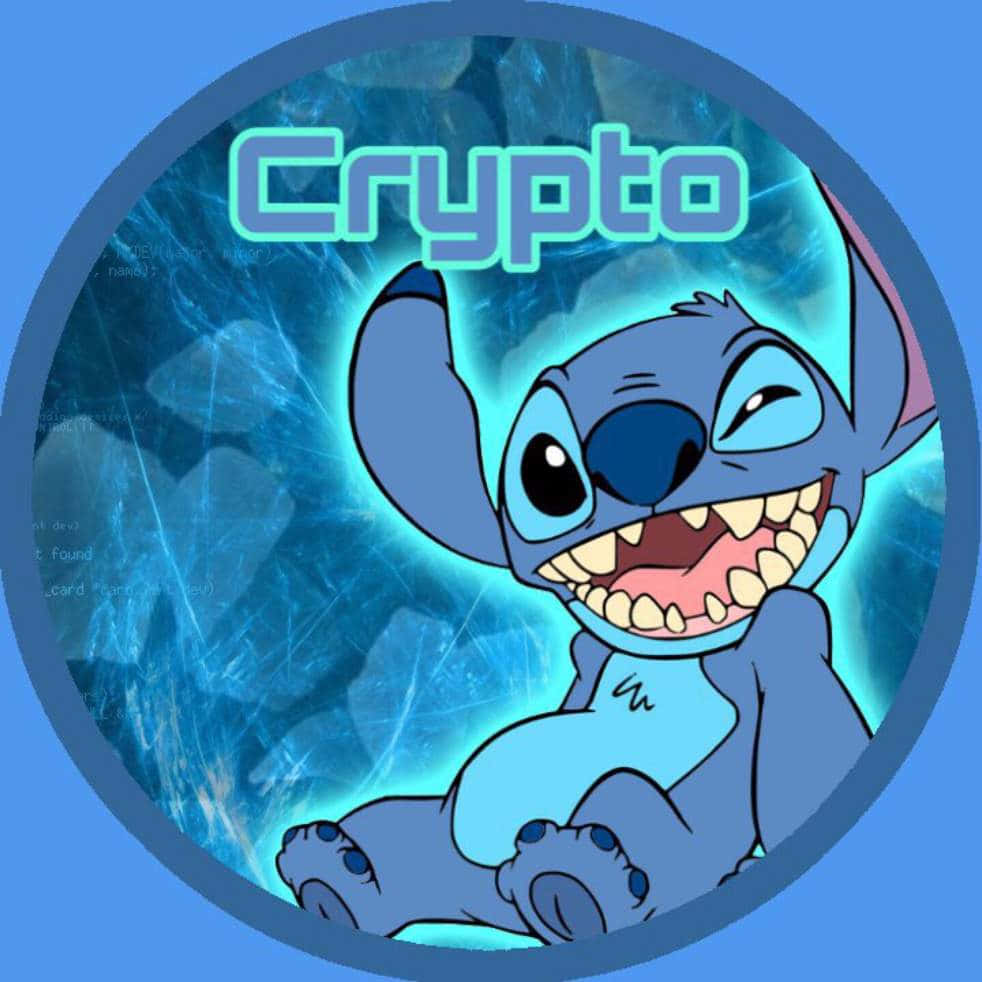 史迪奇頭像 壁紙 — 史迪奇在發光的藍色數位背景上咧嘴大笑，帶有「Crypto」文字。