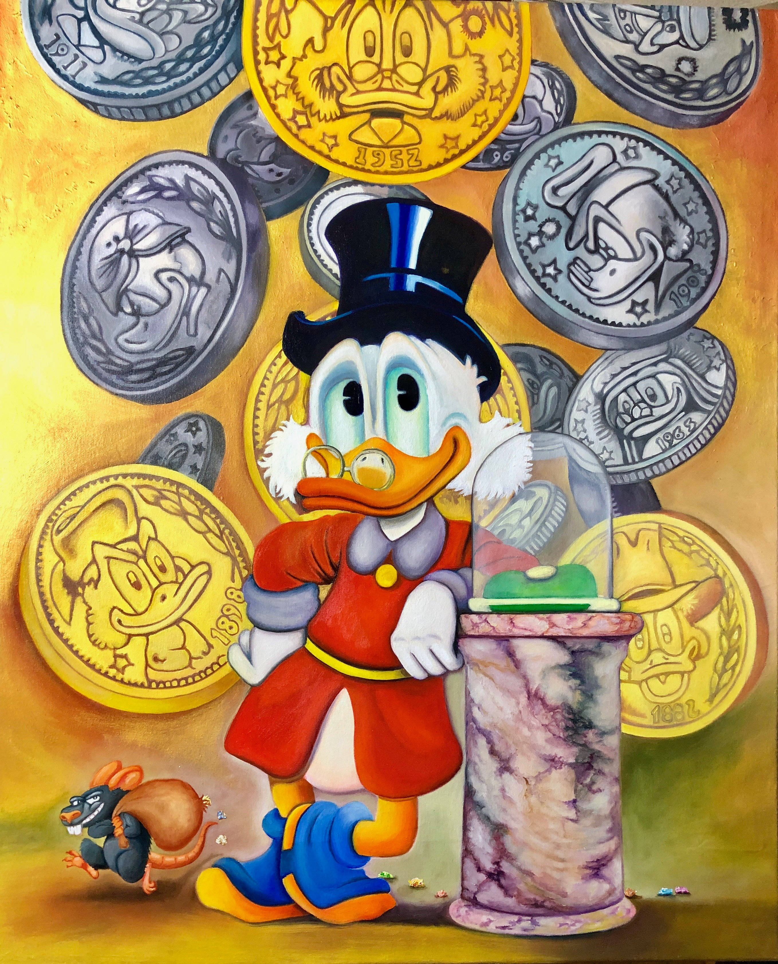 史高治·麥克鴨潛入金幣海洋 壁紙 — 戴著高帽的唐老鴨自豪地站在漂浮的金幣和銀幣之間，附近有一隻小老鼠。