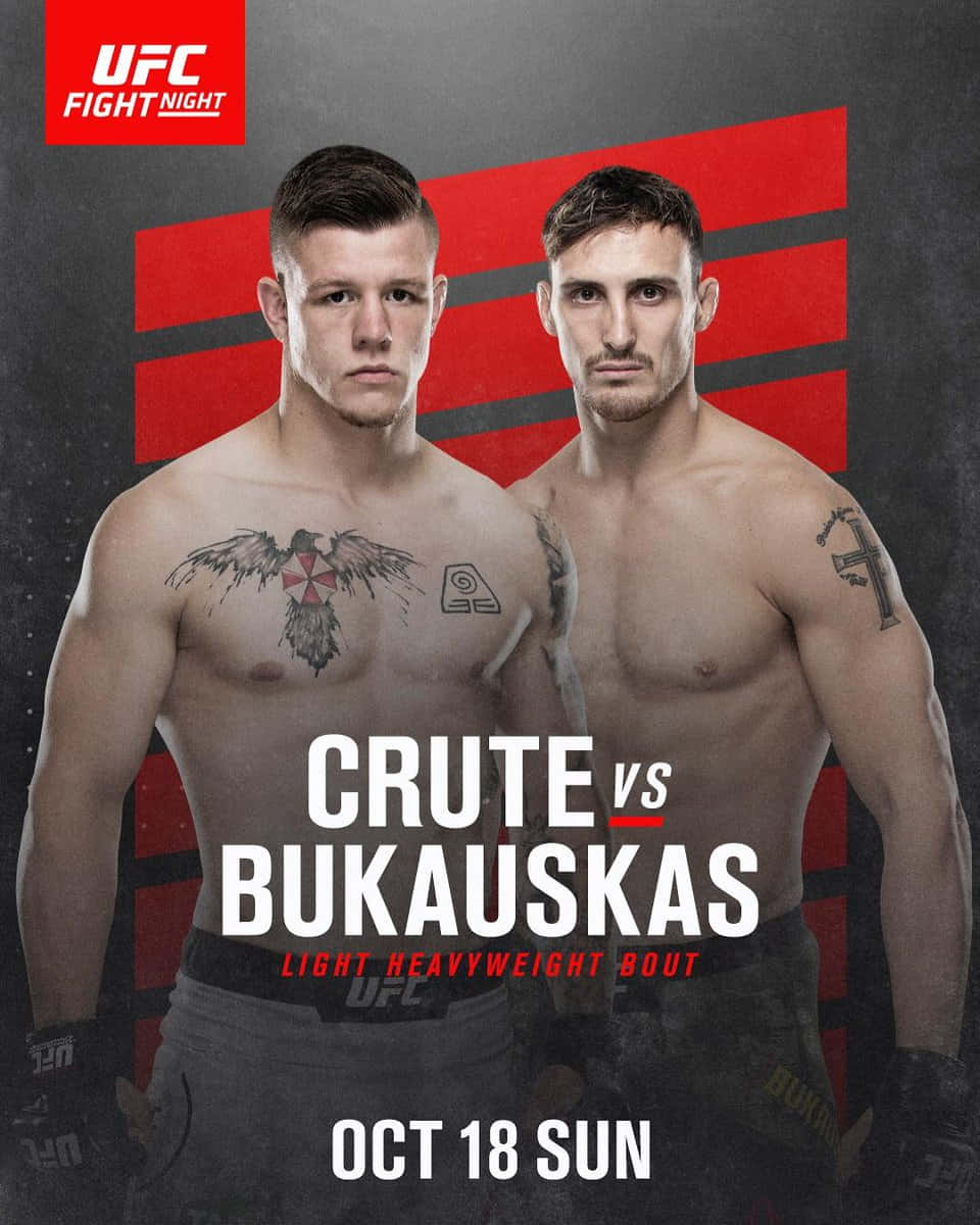 吉米·克魯特與莫德斯塔斯·布卡烏斯卡斯的經典UFC對決海報 壁紙 — 兩名肌肉發達的UFC拳手在鮮明的紅黑圖形背景前，專注地凝視鏡頭。