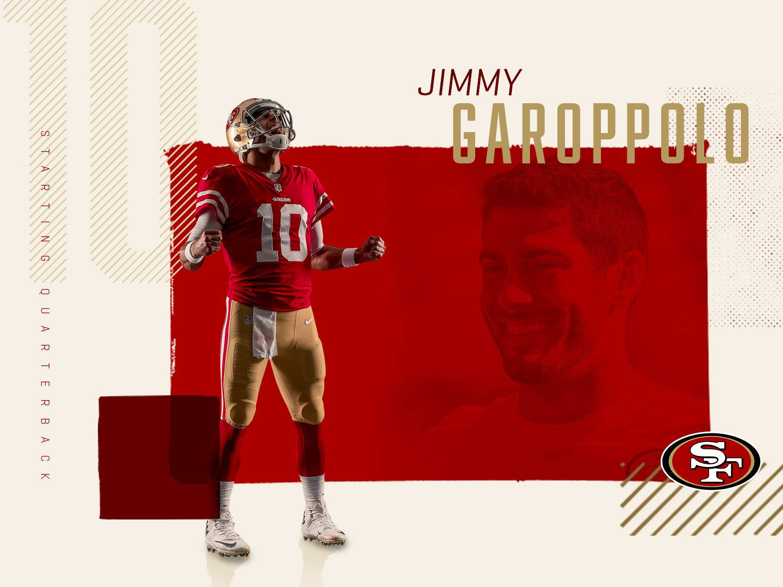 足球四分衛Jimmy Garoppolo身穿紅金球衣高舉拳頭慶祝。