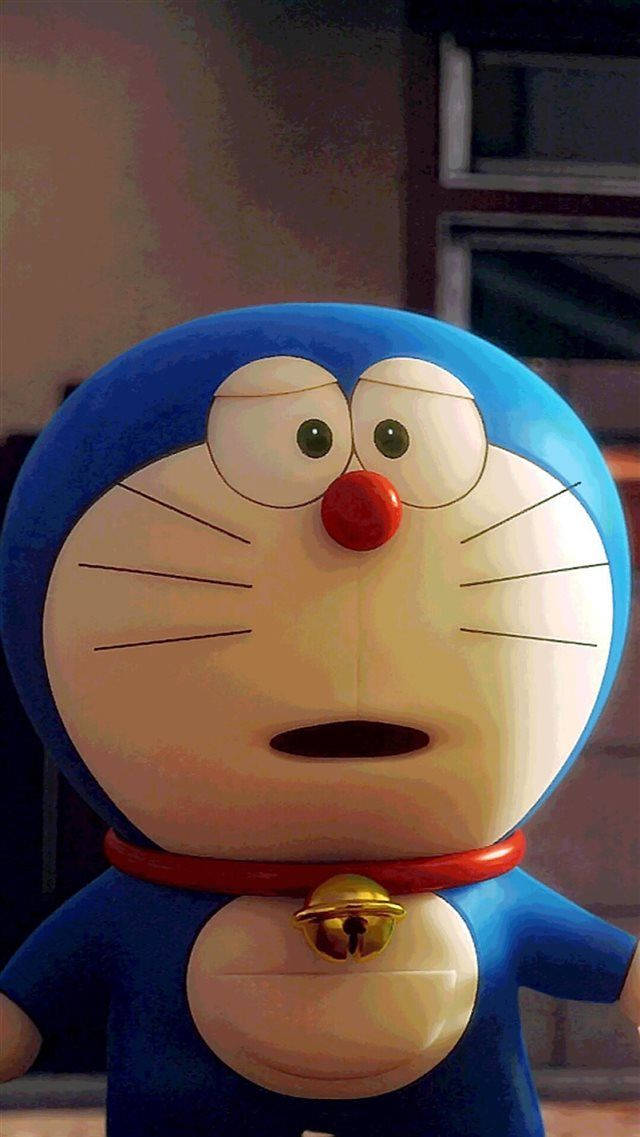 Doraemon 桌布 壁紙 — 哆啦A夢在昏暗的房間裡睜大眼睛、張開嘴巴，露出驚訝表情的特寫。