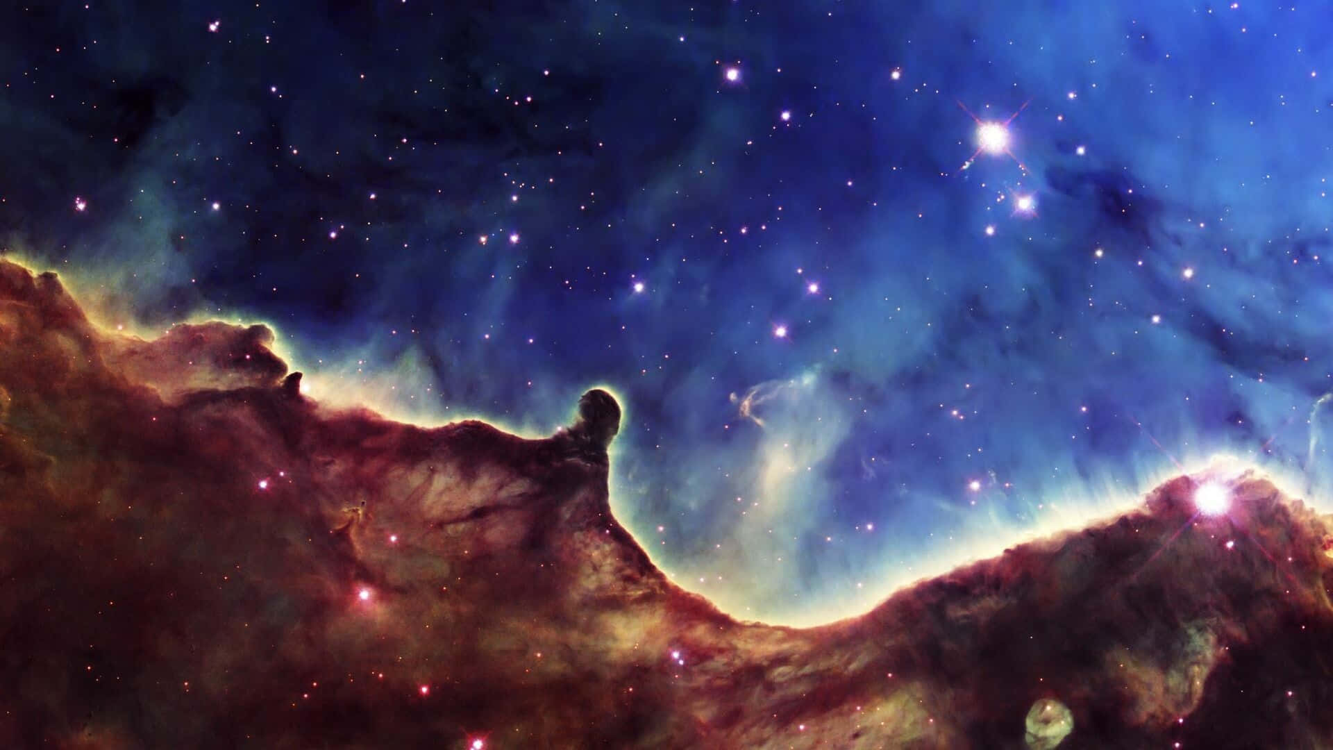 充滿活力的宇宙星雲，在深空中帶有發光的氣體雲和明亮的星星。