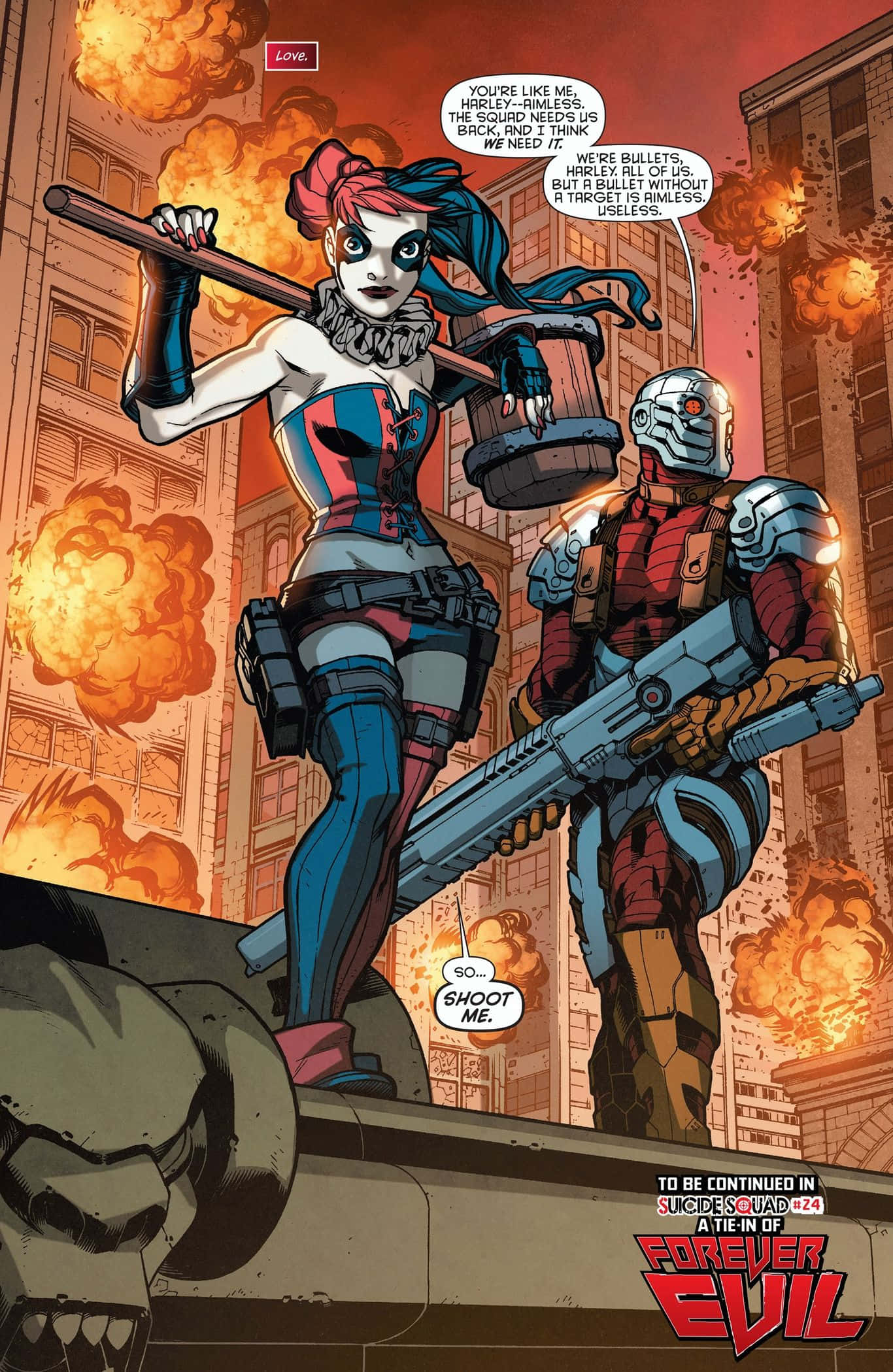 Deadshot And Harley Quinn 桌布 壁紙 — 哈莉·奎茵和一個機械士兵站在崩塌的城市景觀中，身處熾熱的爆炸之間，手持武器並透過對話氣泡說話。