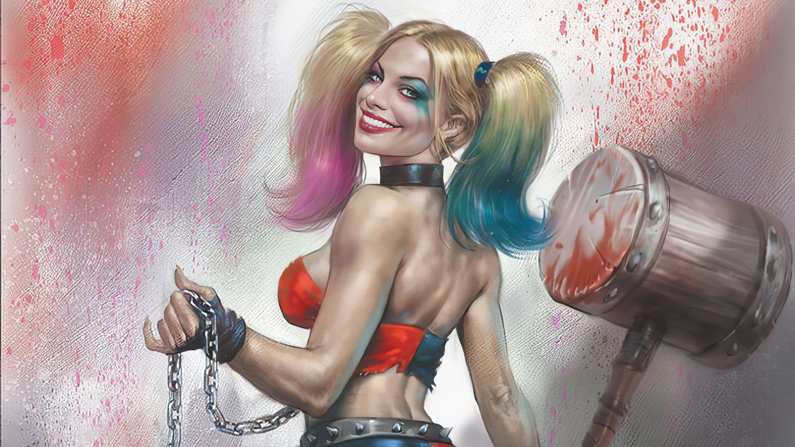 Harley Quinn Hammer 桌布 壁紙 — 哈莉·奎茵在粉白色潑濺背景前，手持鎖鏈和大槌，回頭微笑。