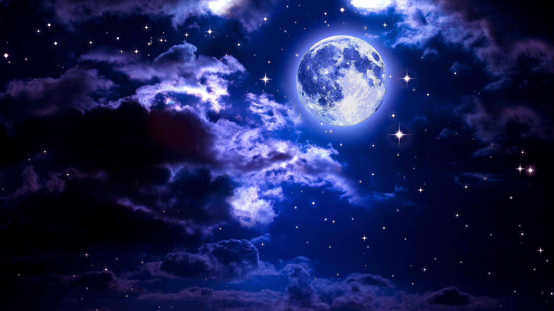 唯美雲朵與神祕月光 壁紙 — 一輪明亮的滿月透過旋轉的紫色雲層在繁星點點的夜空中發光。