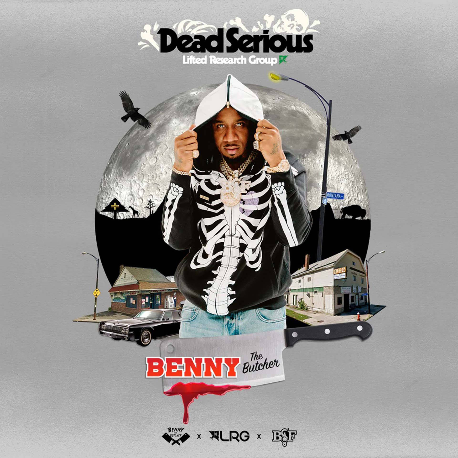 嚴肅的 Benny The Butcher 壁紙 — 一個穿著骷髏連帽衫的男人站在一個巨大的月亮前，有烏鴉飛翔，周圍是城市街景和一把帶血的切肉刀。