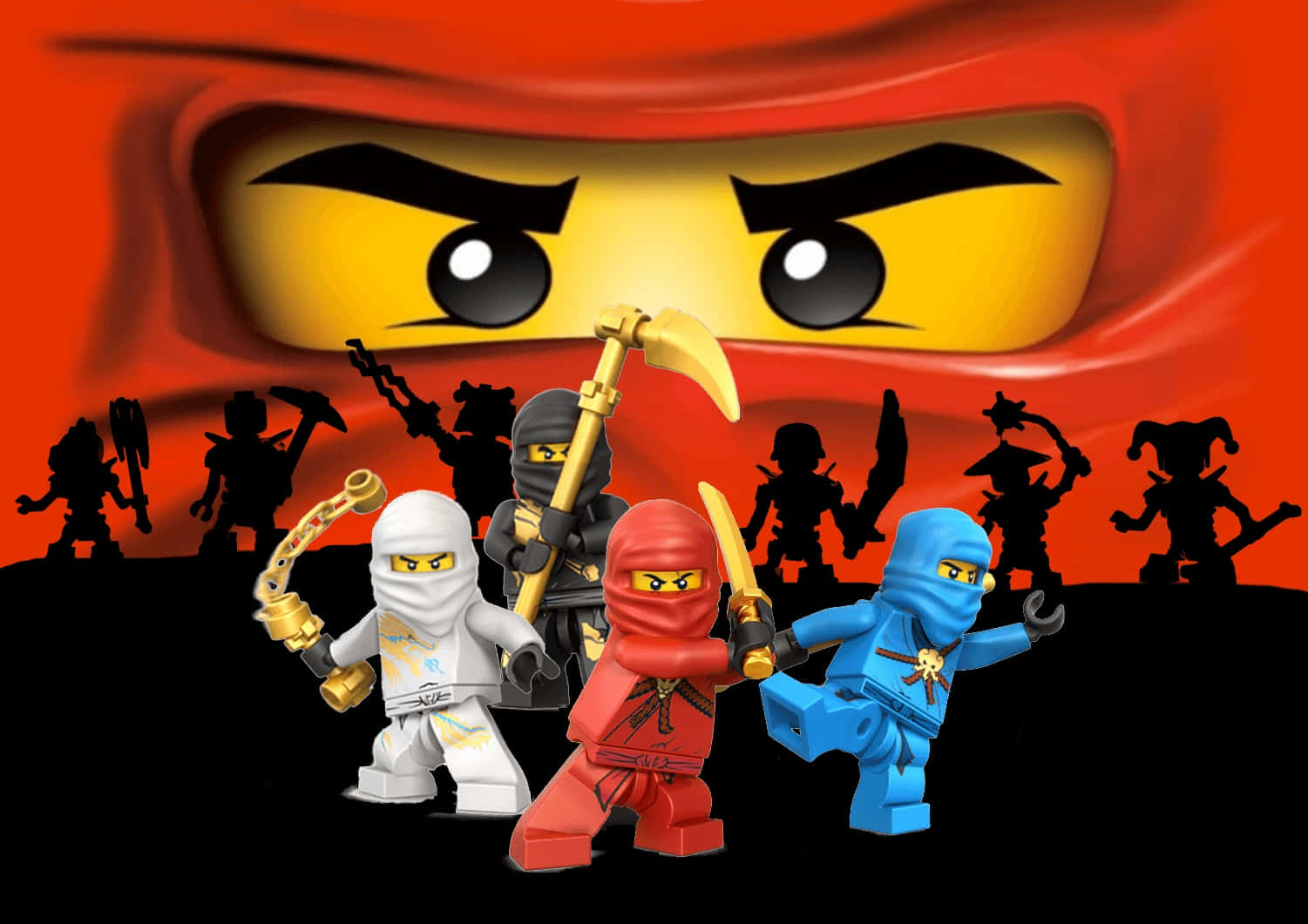 Ninjago 桌布 壁紙 — 四個LEGO Ninjago人偶手持武器，以一個巨大的紅色面具臉孔和陰影戰士為背景，準備就緒。
