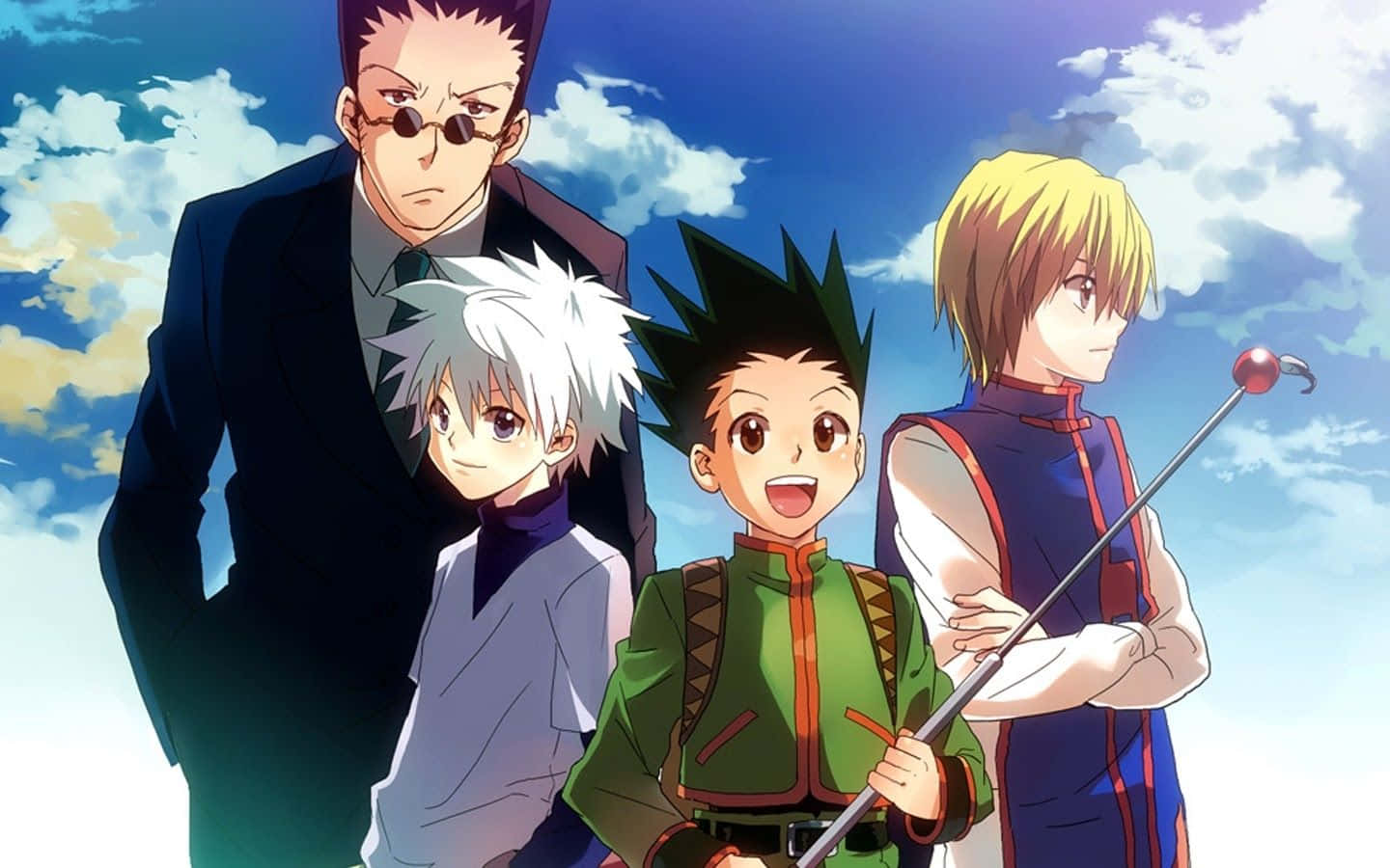 Leorio Paradinight 桌布 壁紙 — 四個動漫角色自信地站在明亮的藍天下，天空中有蓬鬆的白雲。