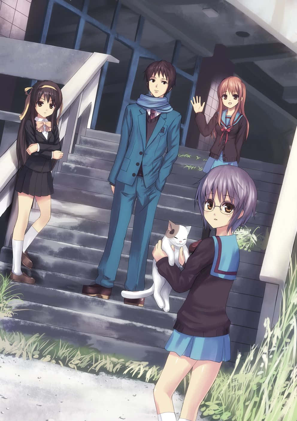 Kyon 桌布 壁紙 — 四個動畫學生穿著校服站在混凝土樓梯上，一個女孩抱著貓，另一個向觀眾揮手。