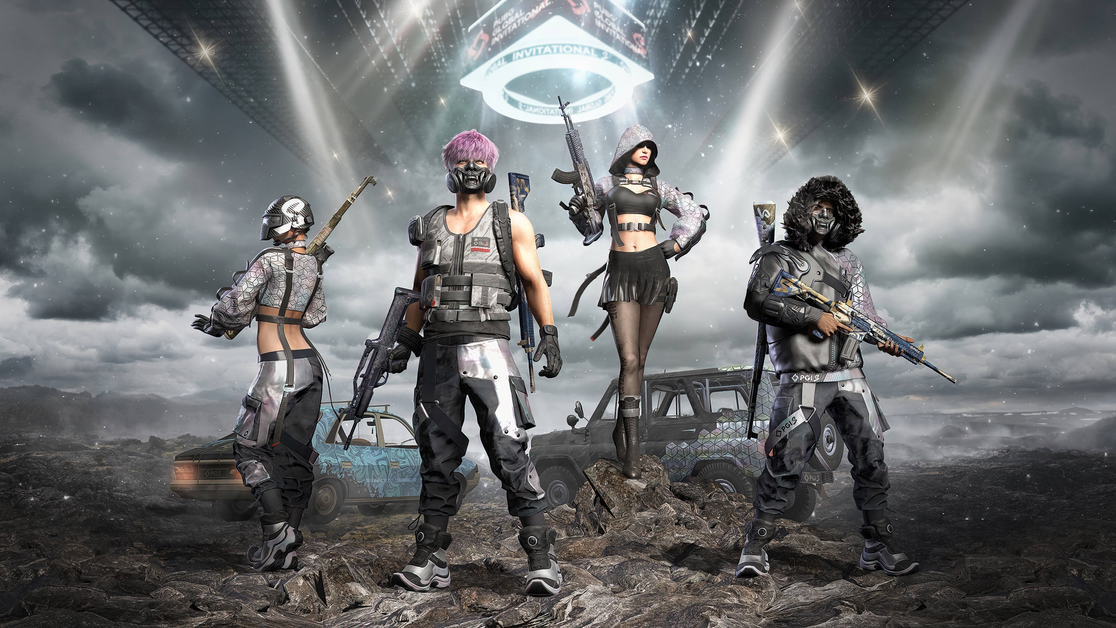 PUBG 桌布 壁紙 — 四名身穿戰術裝備的武裝玩家在風暴天空下，於發光的外星傳送門下的岩石地形上挑釁地站立。