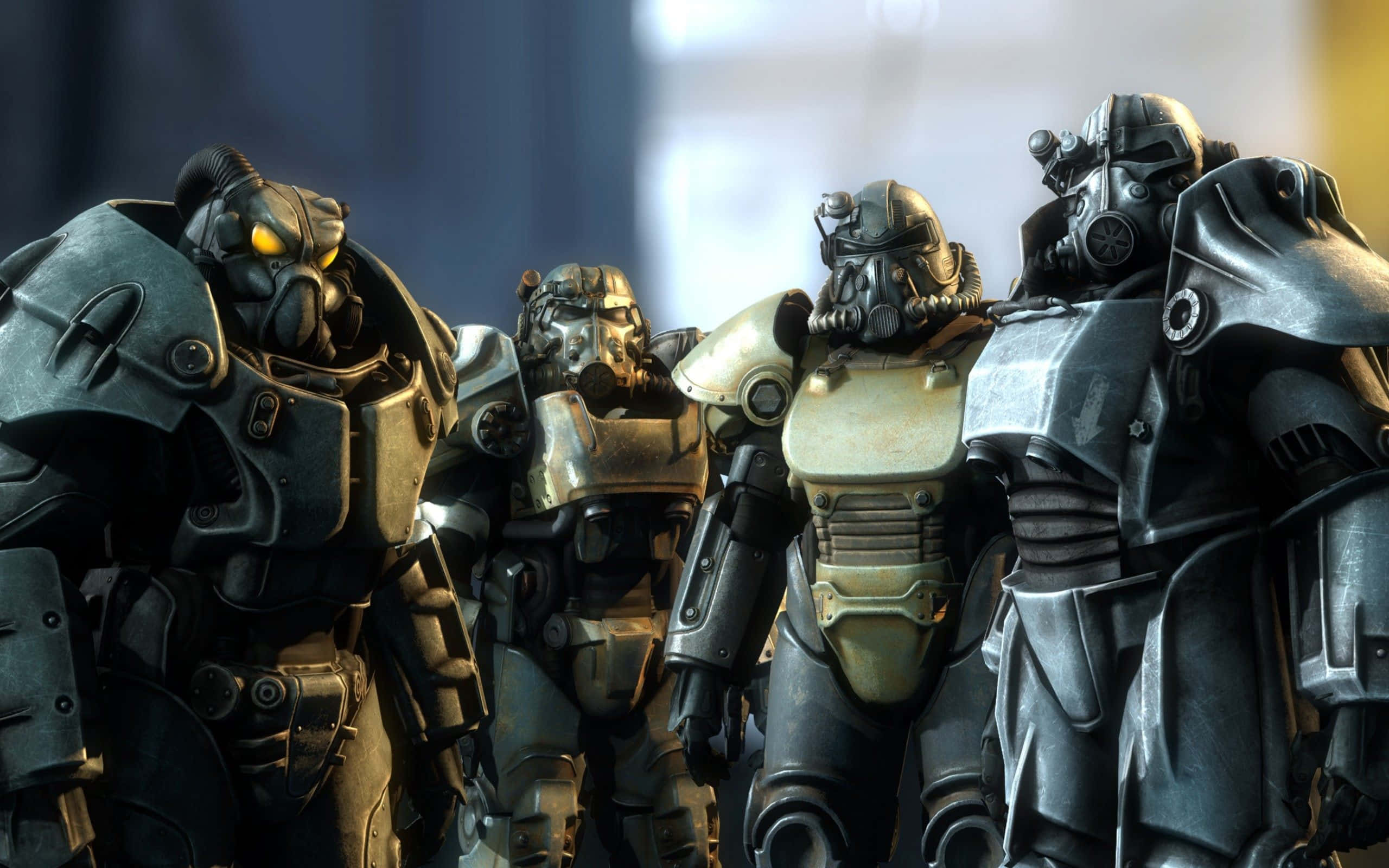 Fallout Brotherhood Of Steel 桌布 壁紙 — 四套重型動力裝甲並排站立，擁有發光的黃色眼睛和風化的金屬表面。