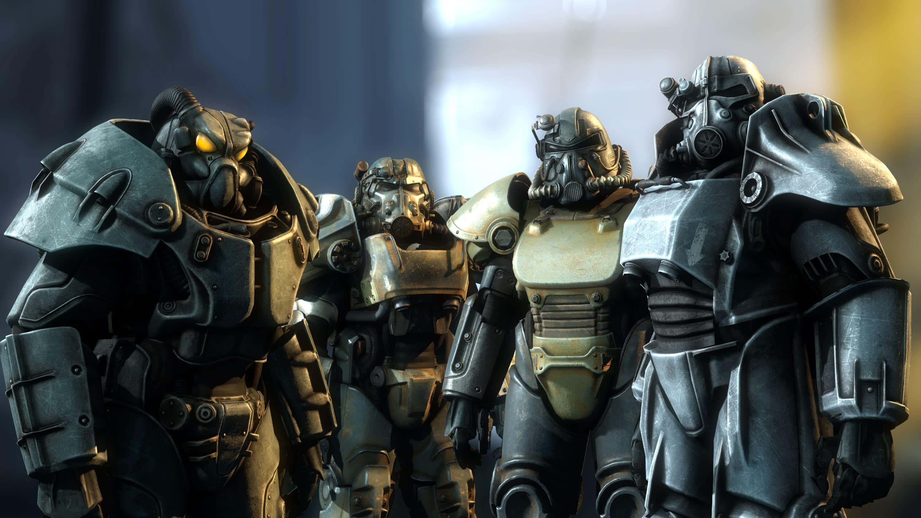 Fallout 4 Power Armor 桌布 壁紙 — 四套重型裝甲的末日後動力裝甲服，排成一排，帶有發光的黃色眼睛和風化的金屬表面。