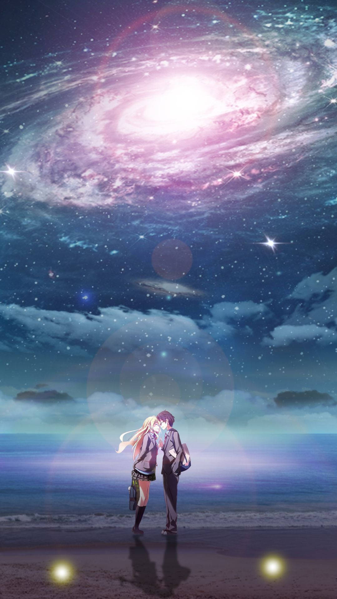 兩個動畫角色在充滿活力的螺旋星系下在海灘上擁抱。