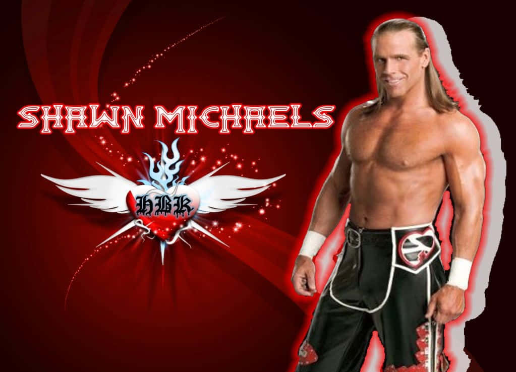 摔角手 Shawn Michaels 穿著帶有白色點綴和紅色飾邊的黑色短褲，站在帶有他的標誌的紅色背景前。