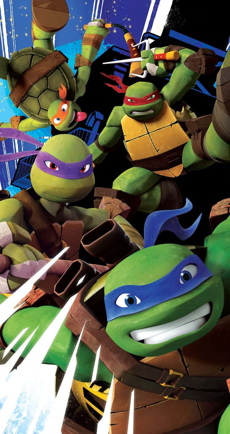 tmnt 桌布 壁紙 — 四隻動畫忍者龜在動感動作姿勢中揮舞武器，背景是繁星點點的城市。
