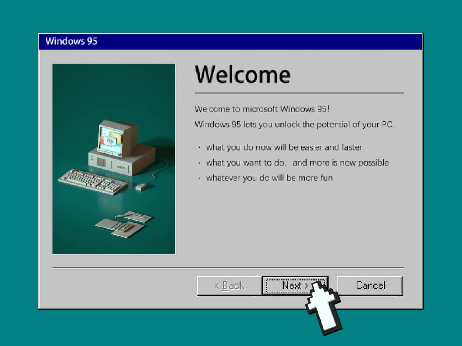 「回到 90 年代，體驗 Windows 95！」 壁紙 — 復古 Windows 95 歡迎畫面，帶有 3D 渲染的桌上型電腦，背景為青綠色。