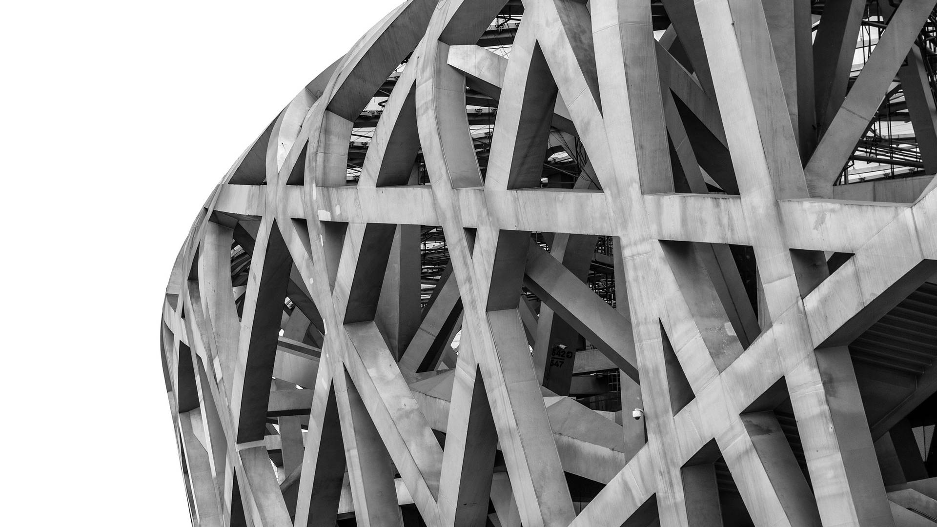 北京國家體育場鋼格建築的黑白特寫。