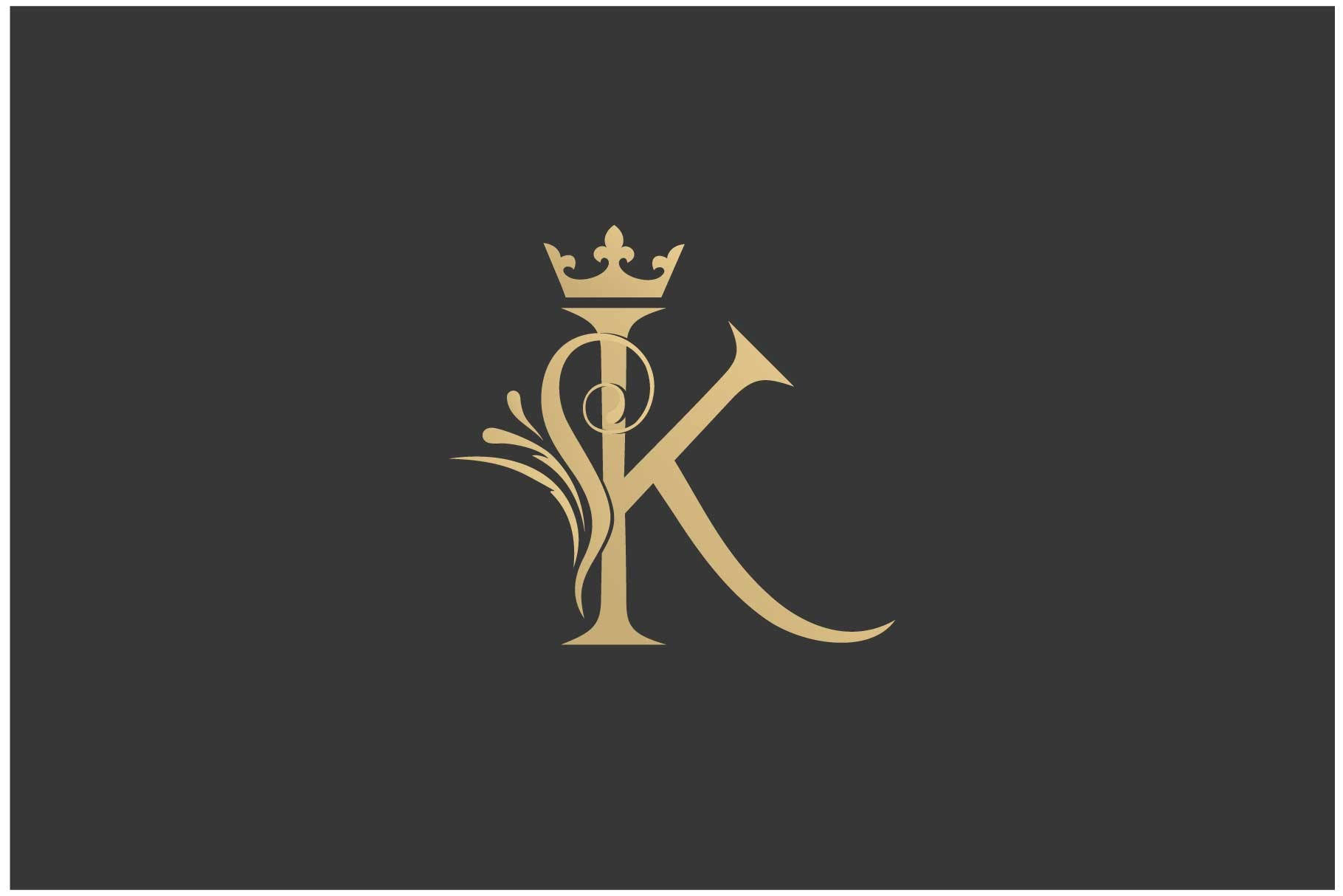 深灰色背景上帶有皇冠的優雅金色字母K組合字。