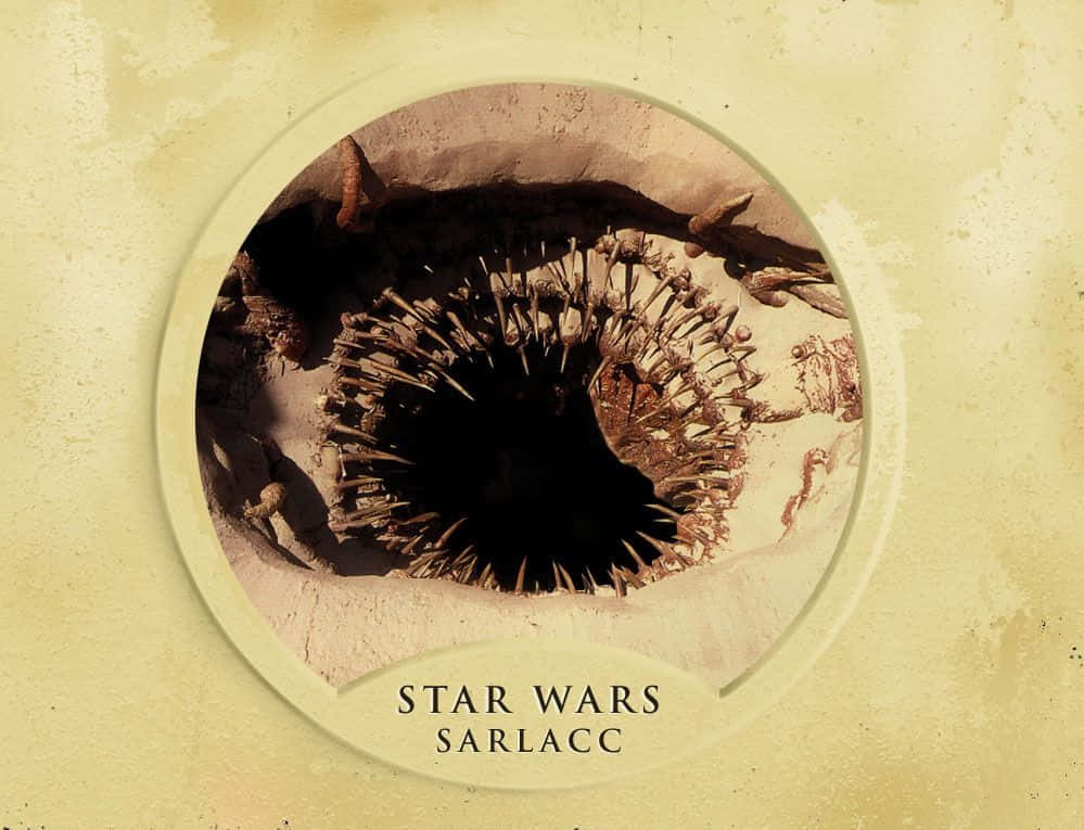 The Sarlacc Pit 桌布 壁紙 — 圓形框架揭示了一個帶有尖刺觸手和黑暗巨口的威脅性薩拉克坑，背景為紋理米色。